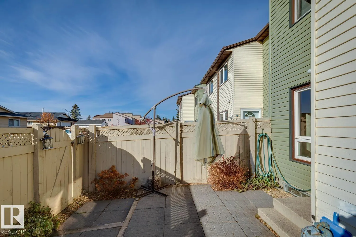 14713 25 ST NW