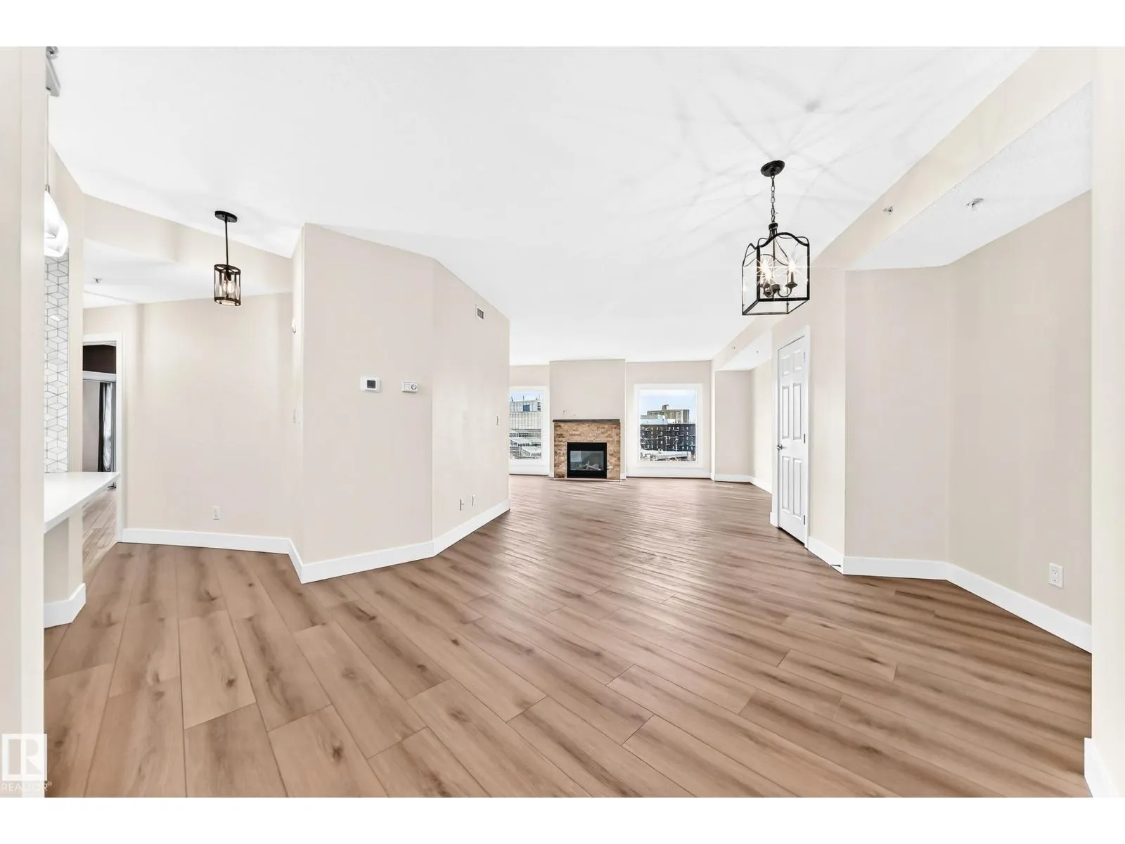 #707 10108 125 ST NW