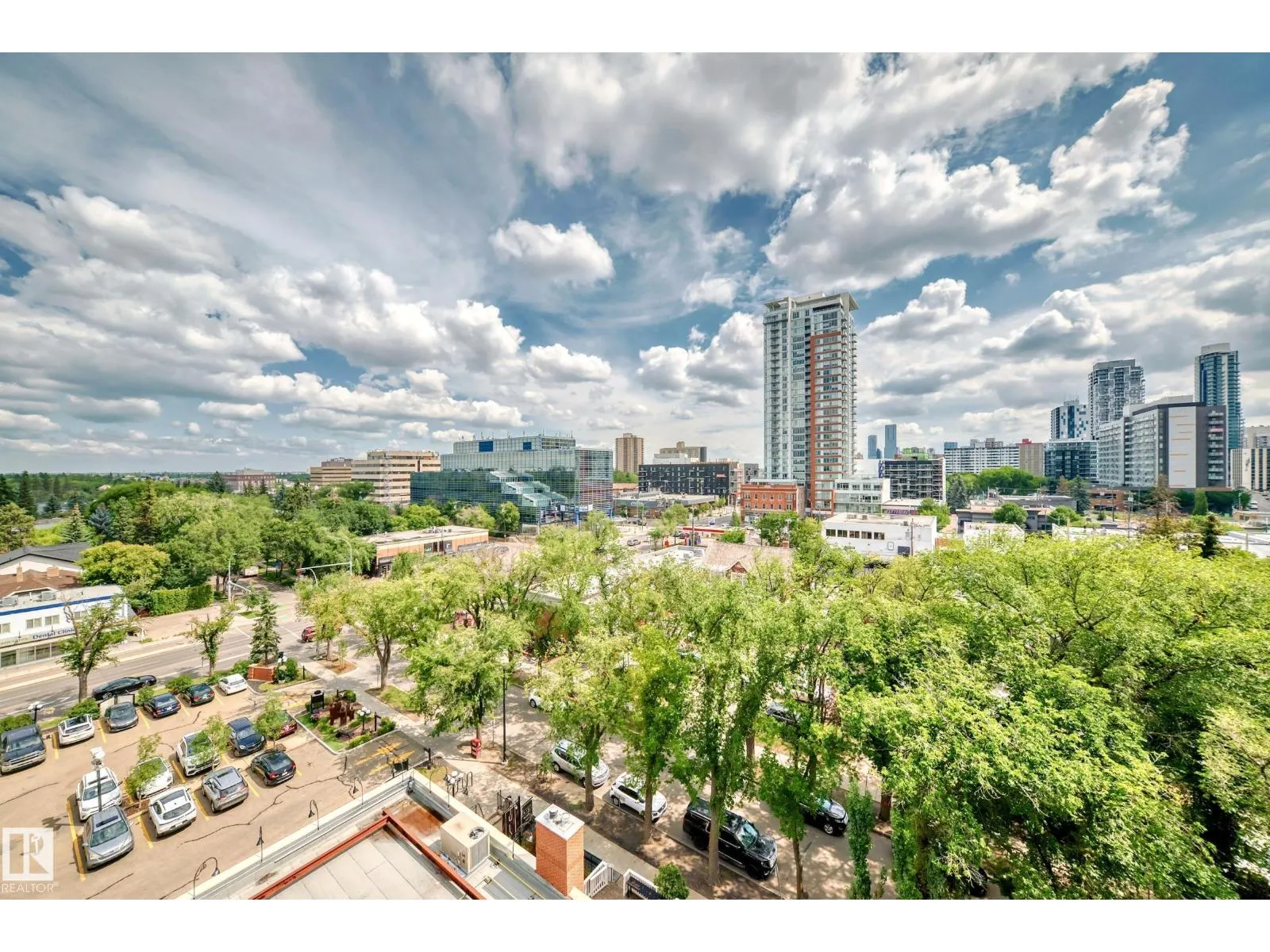 #707 10108 125 ST NW