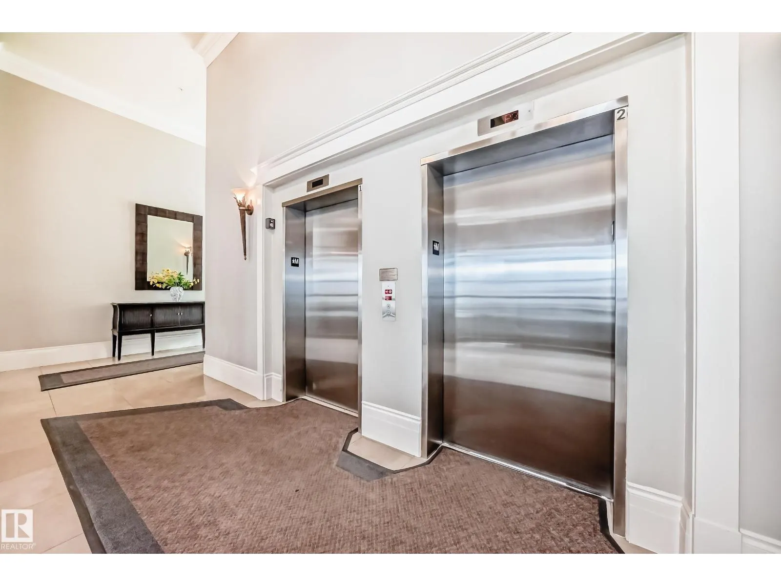 #707 10108 125 ST NW