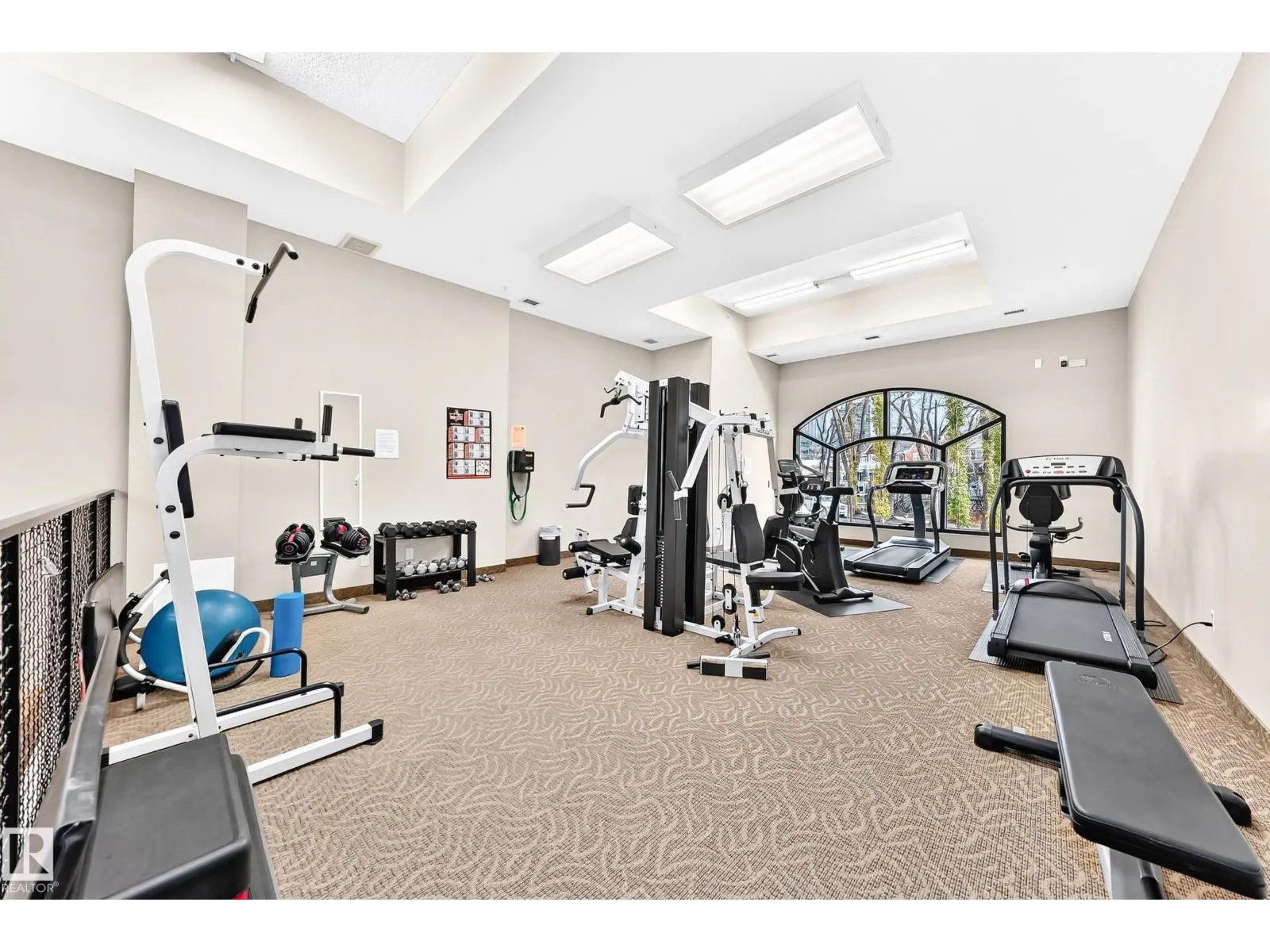 #707 10108 125 ST NW