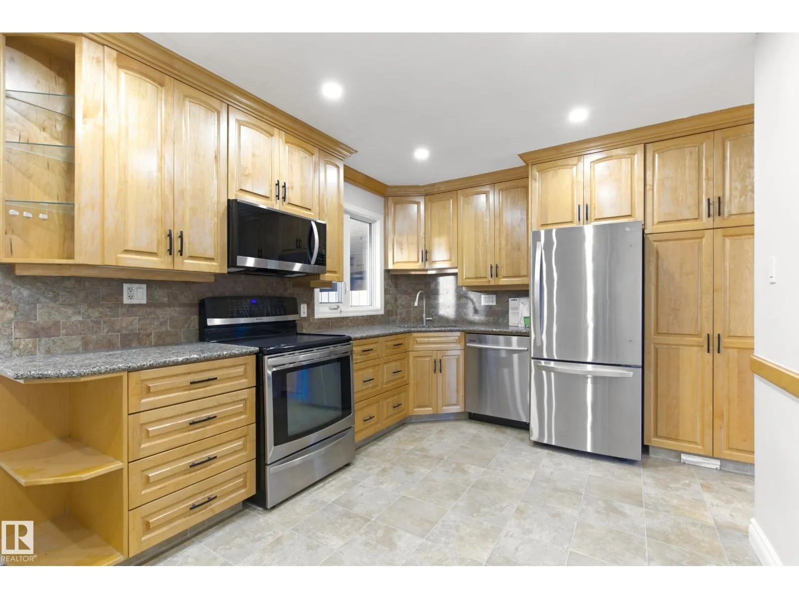 13028 134 ST NW