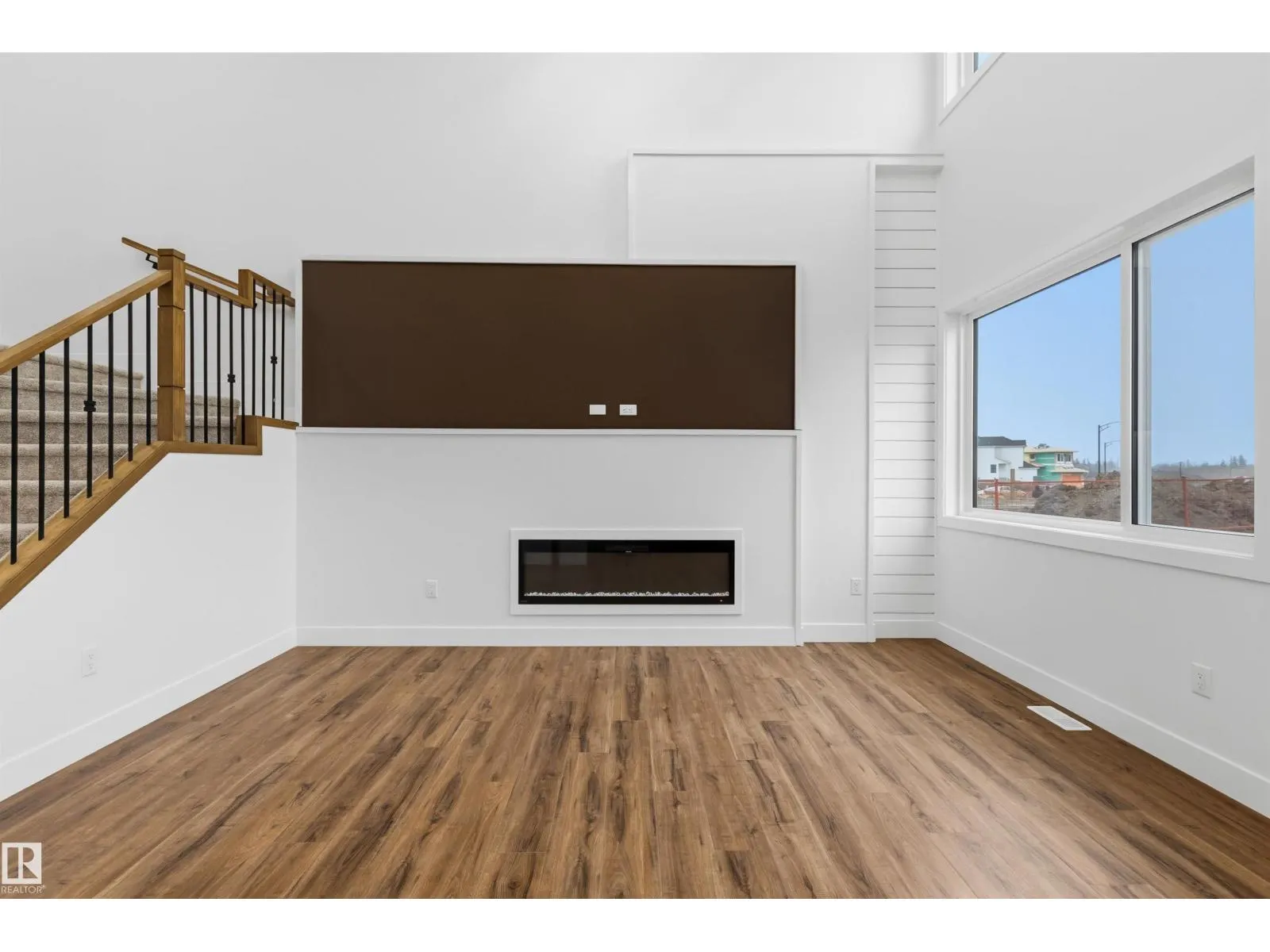 1847 187 ST NW
