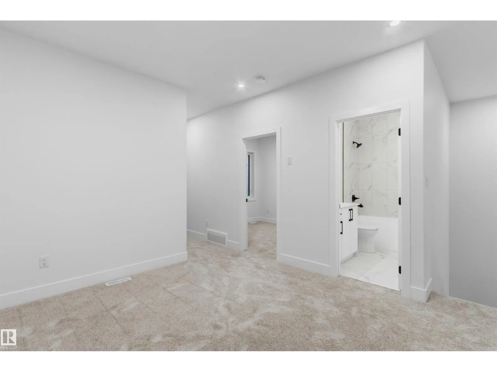 1847 187 ST NW