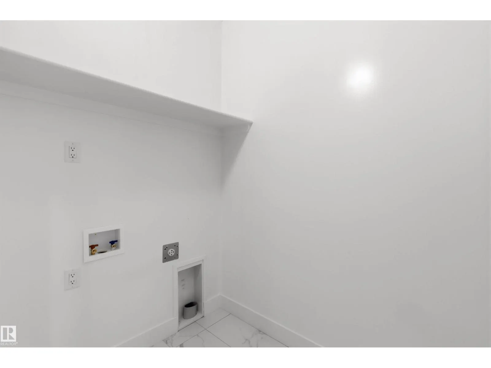 1847 187 ST NW
