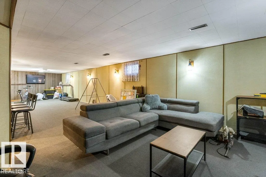 5222 50 ST