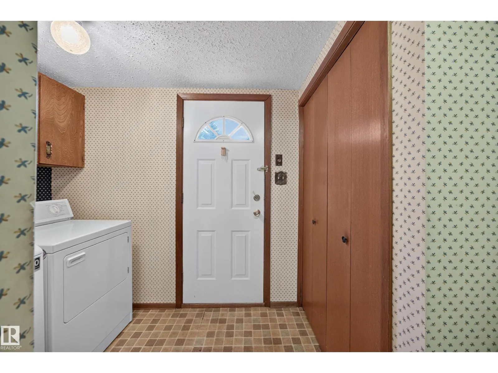 5739 172 ST NW