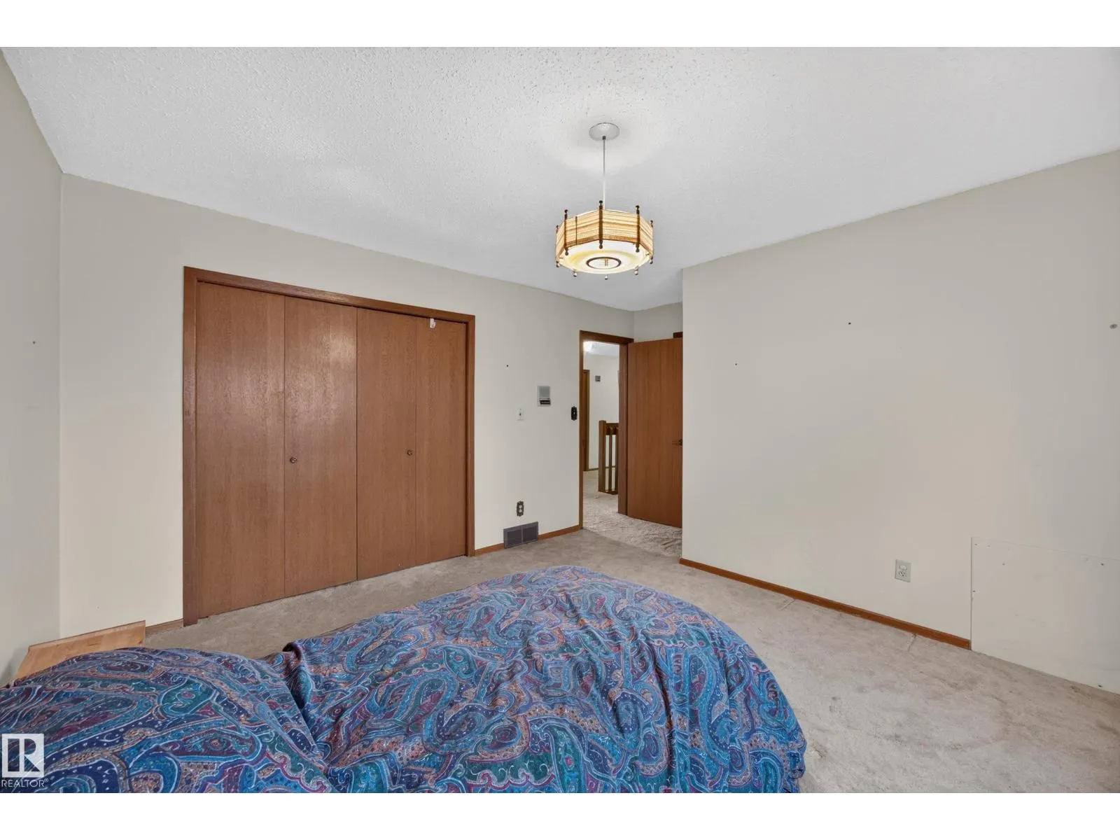 5739 172 ST NW