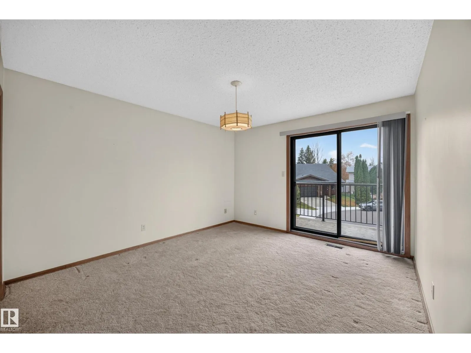 5739 172 ST NW