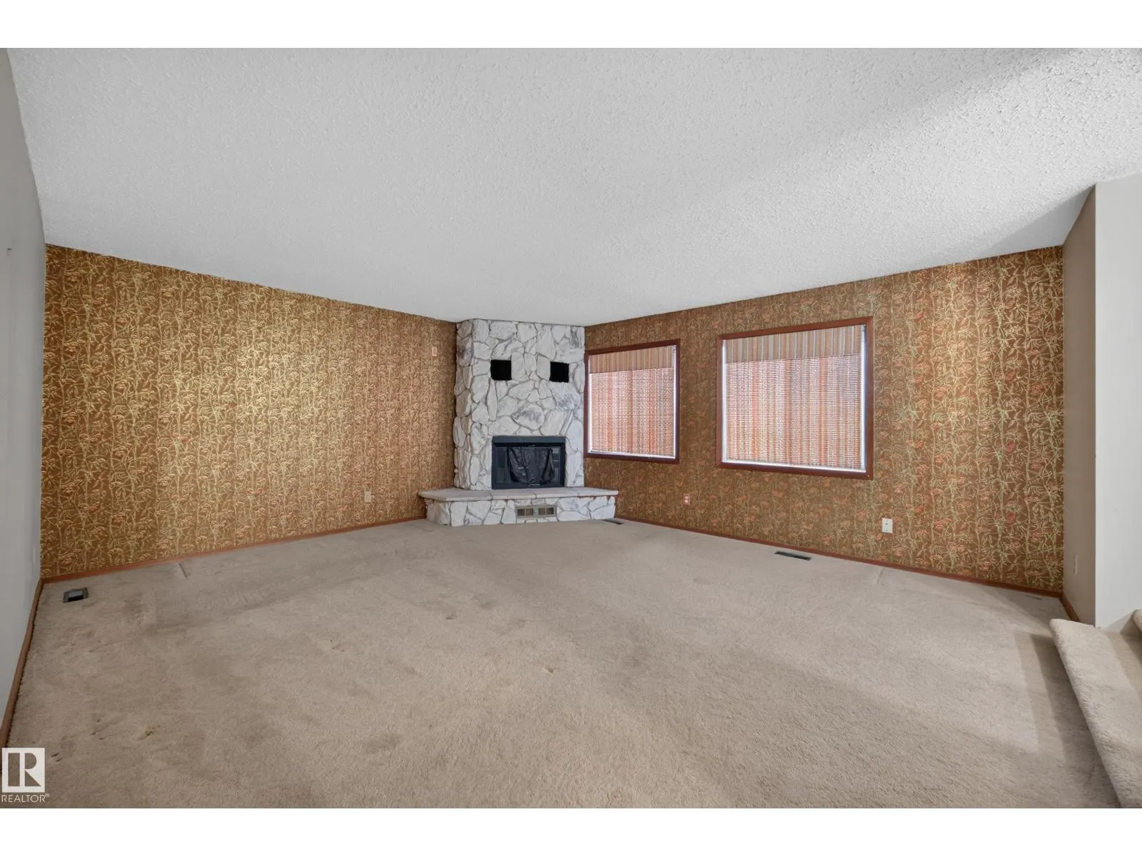 5739 172 ST NW