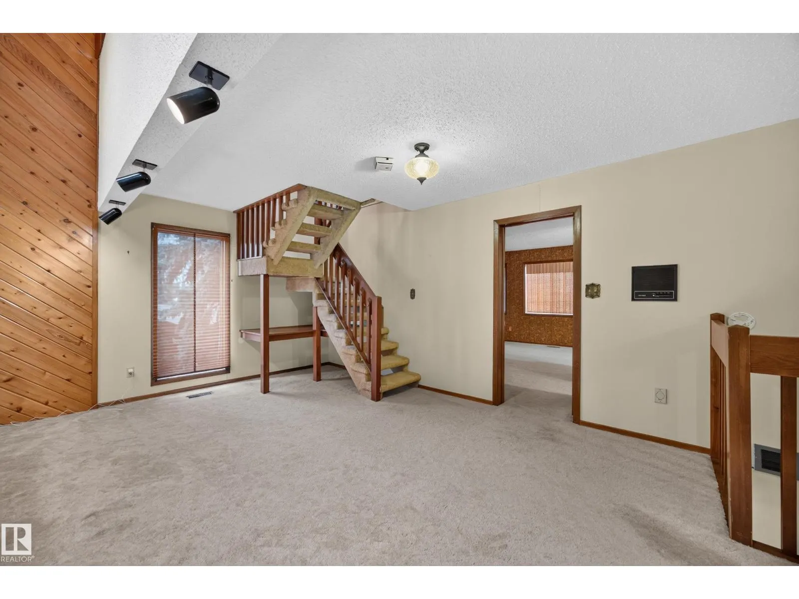 5739 172 ST NW