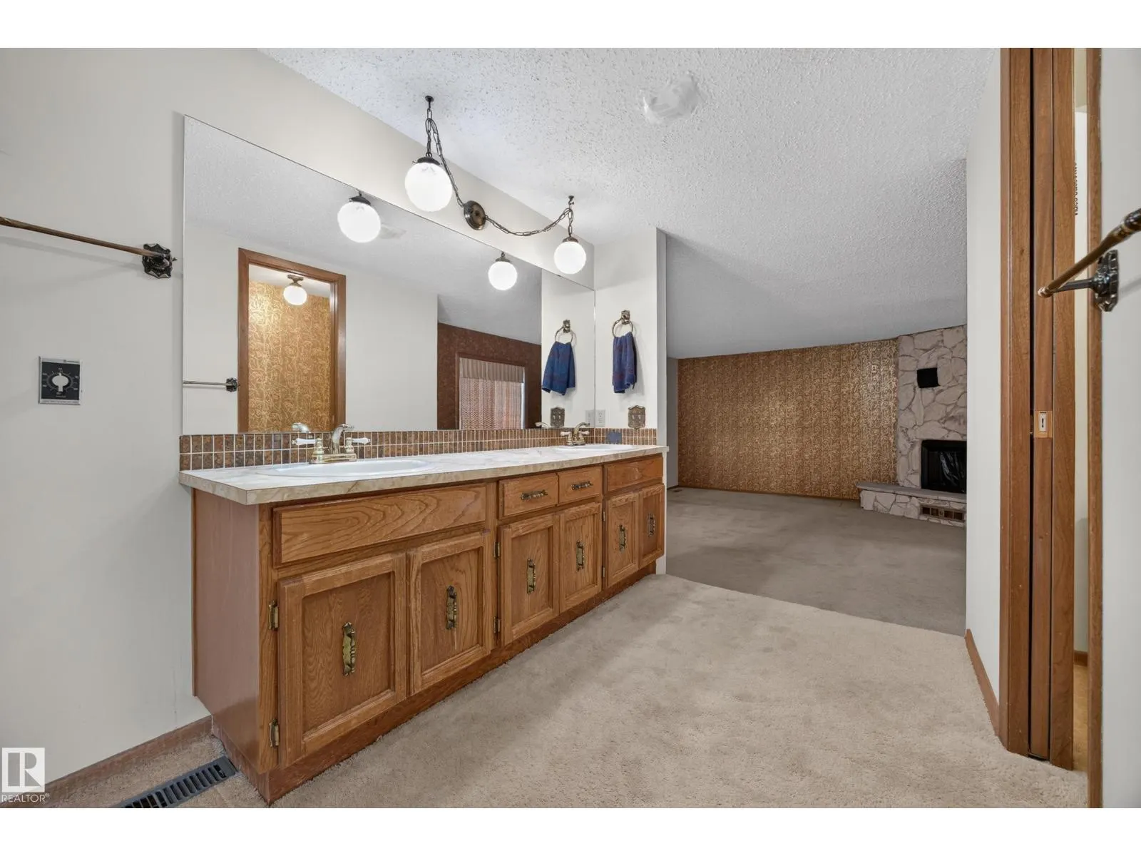 5739 172 ST NW