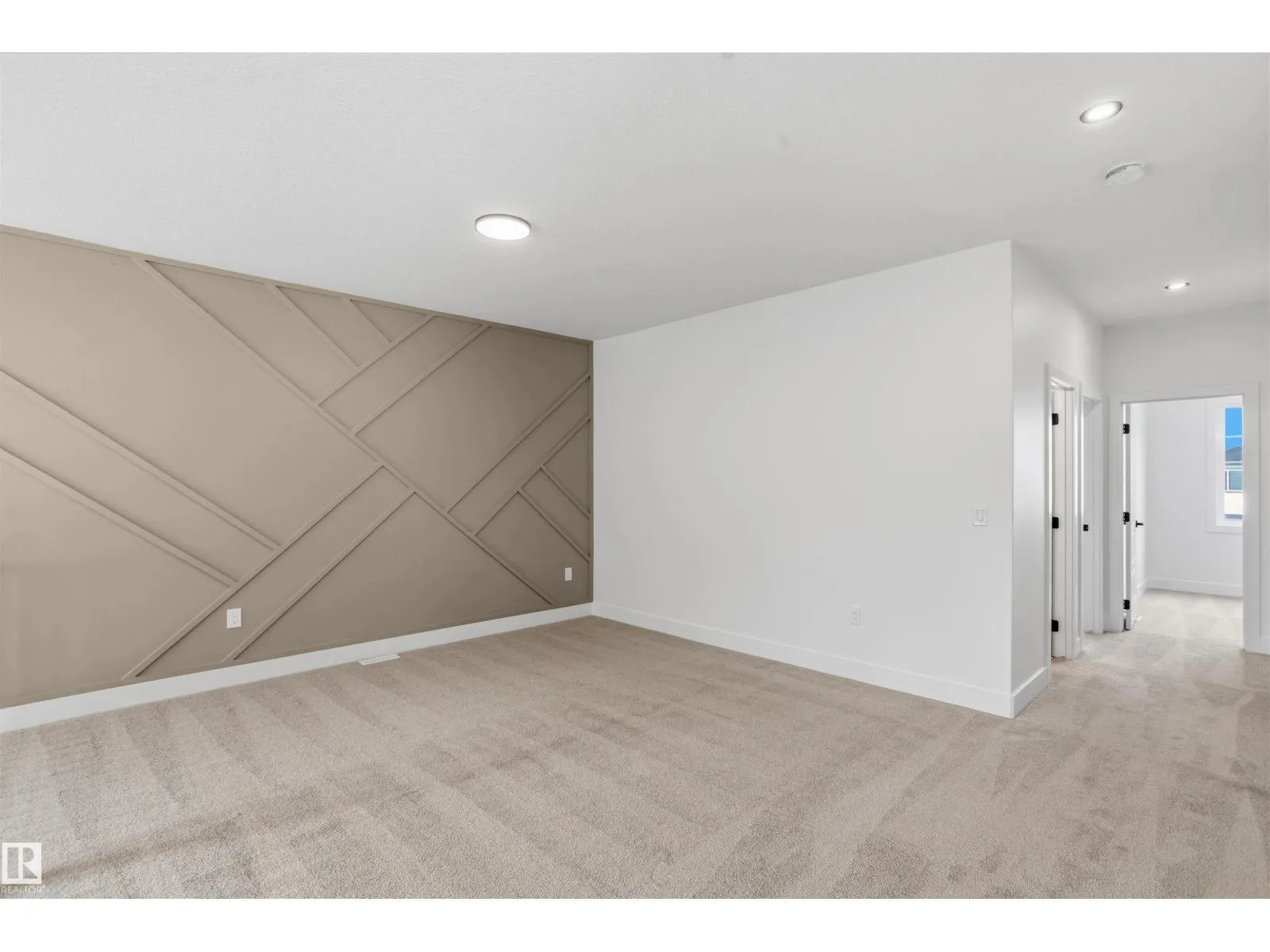 32 MEADOWGROVE LD