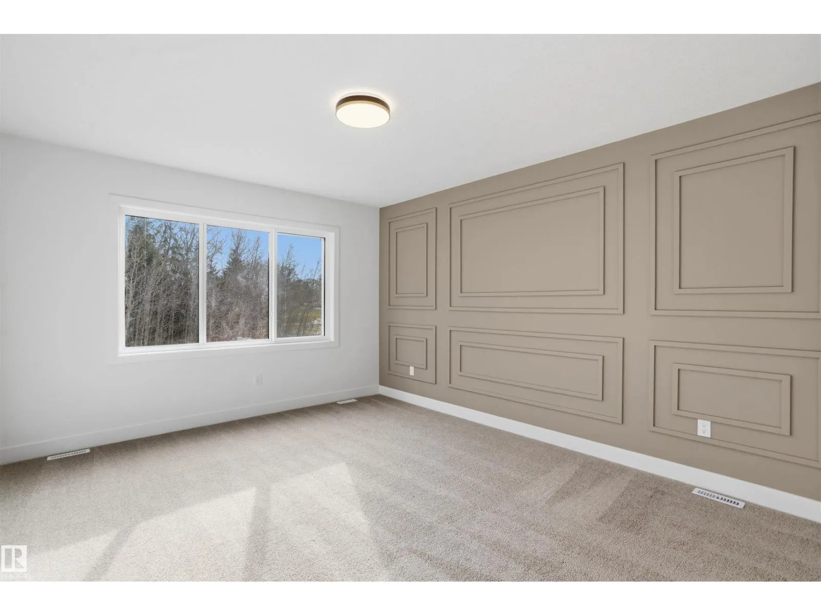 32 MEADOWGROVE LD