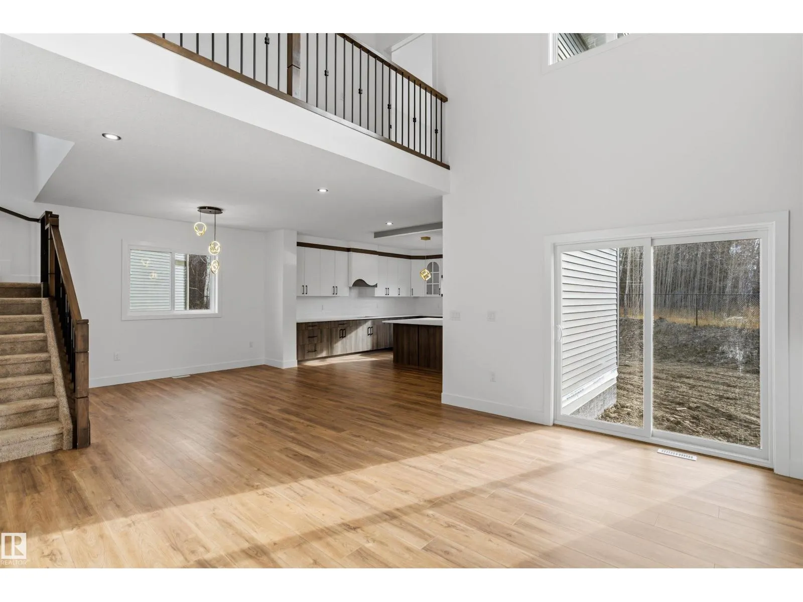 32 MEADOWGROVE LD