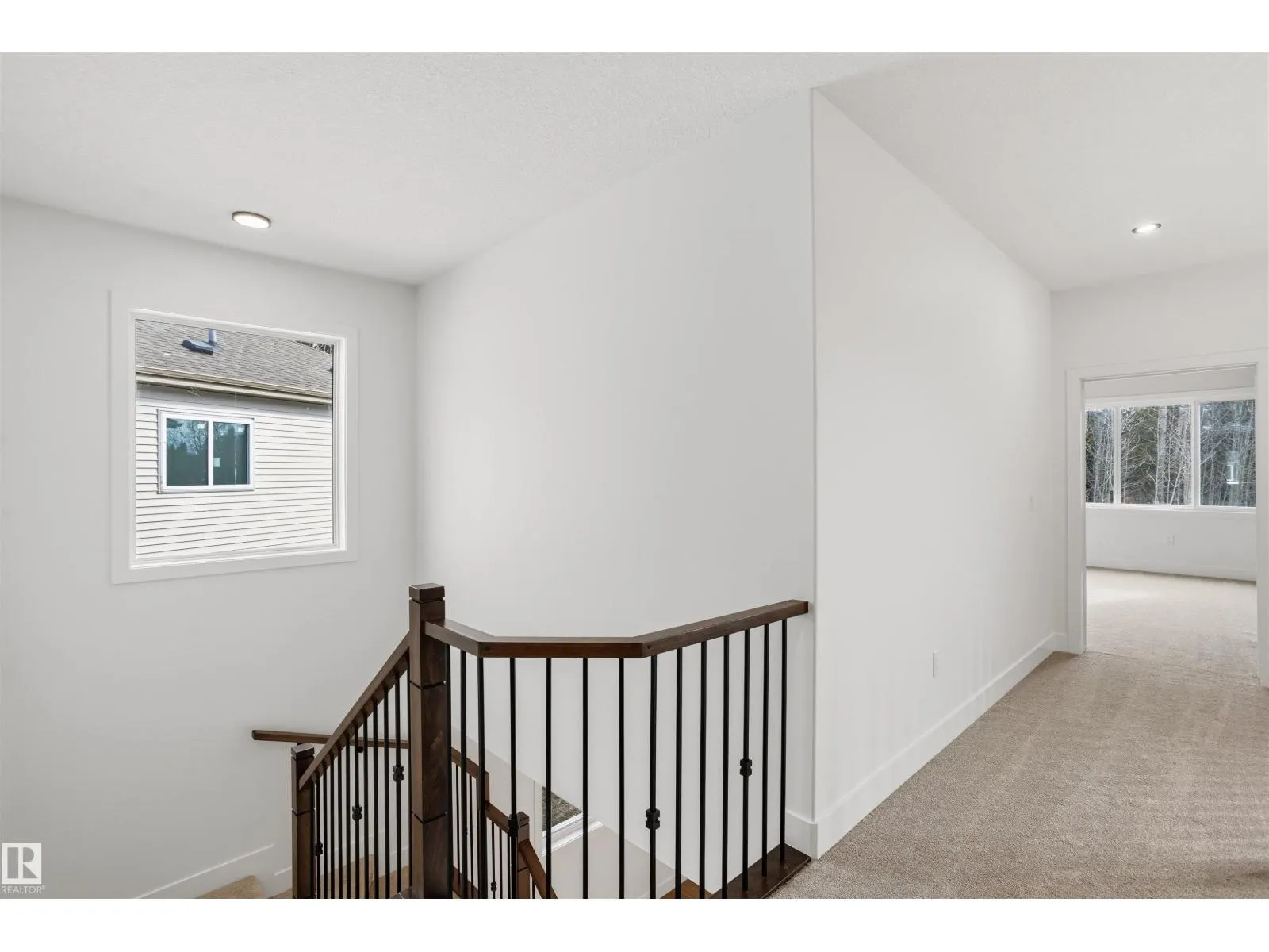 32 MEADOWGROVE LD