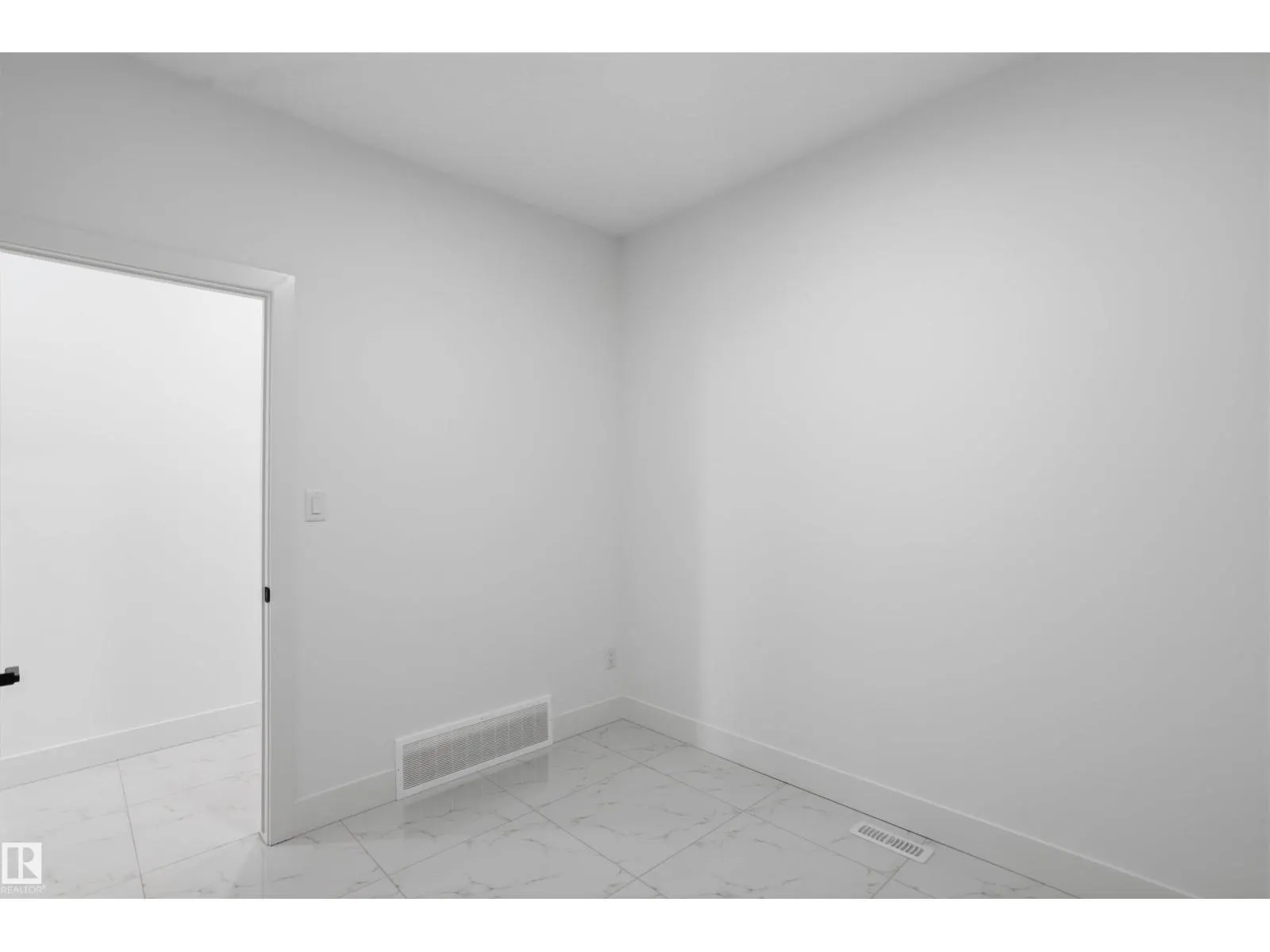 4204 63 ST