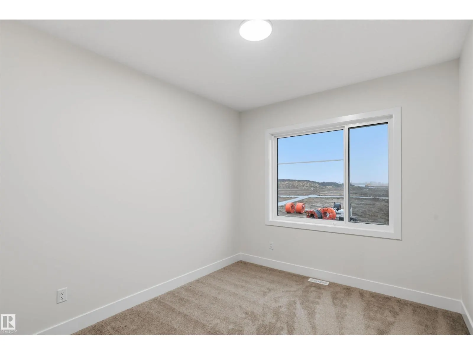 240 21 ST SW