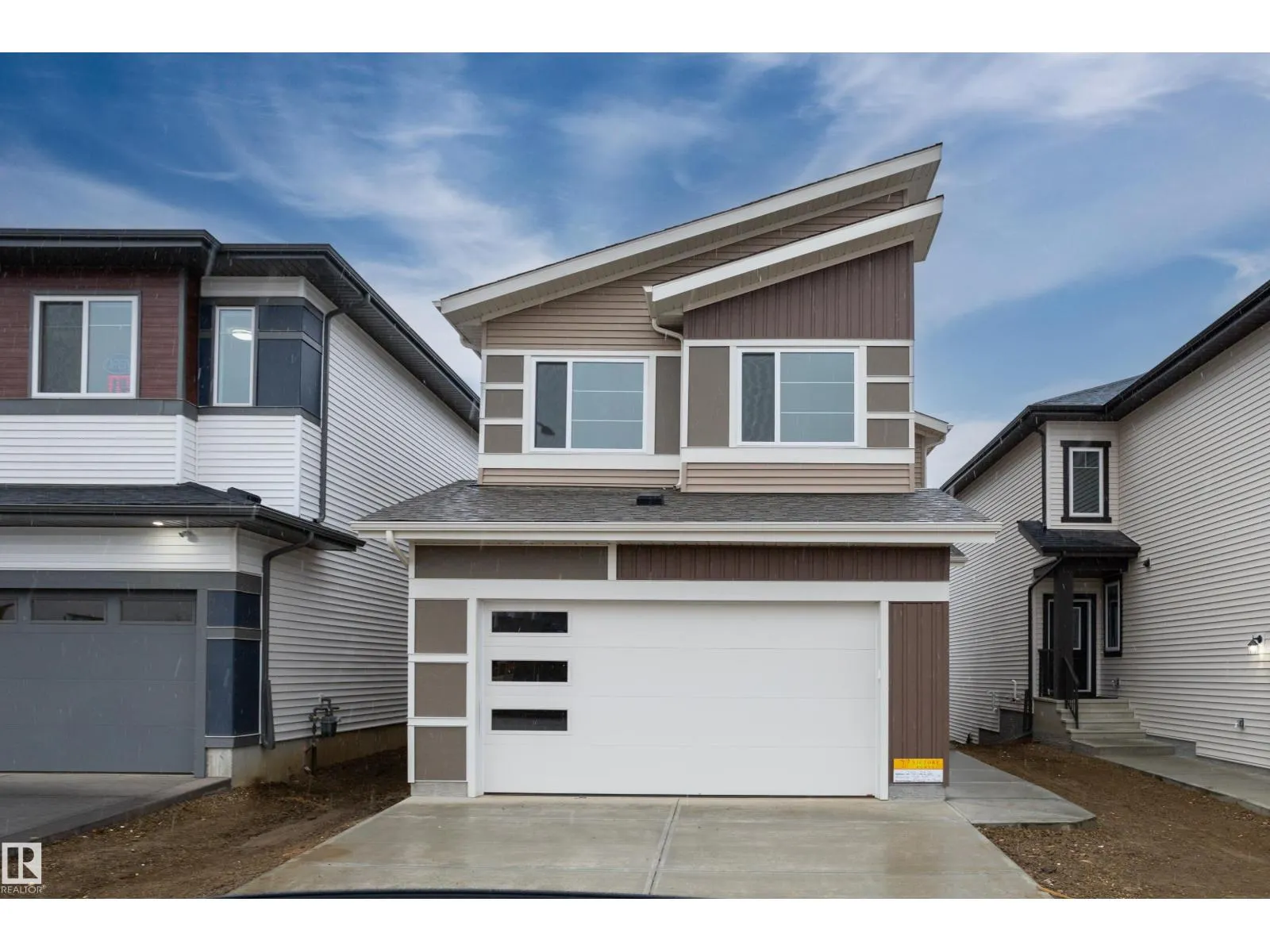 240 21 ST SW