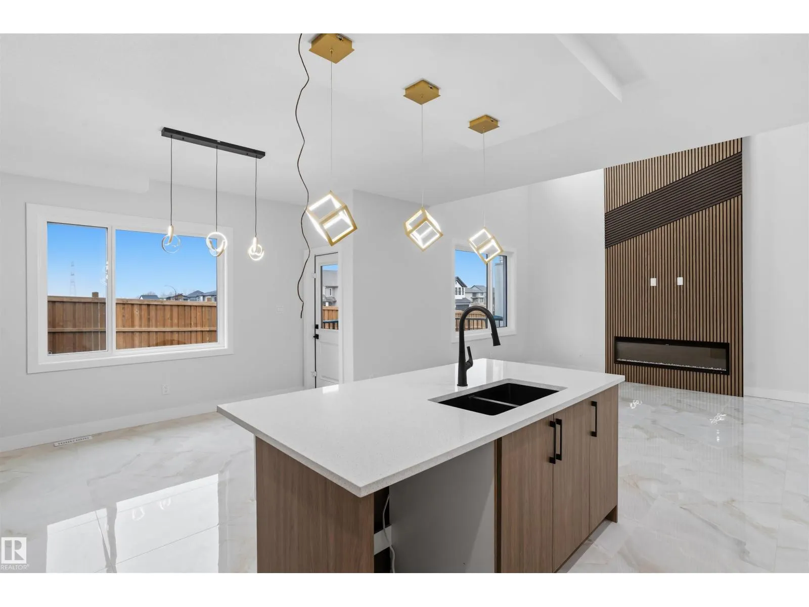 2314 6A AV SW