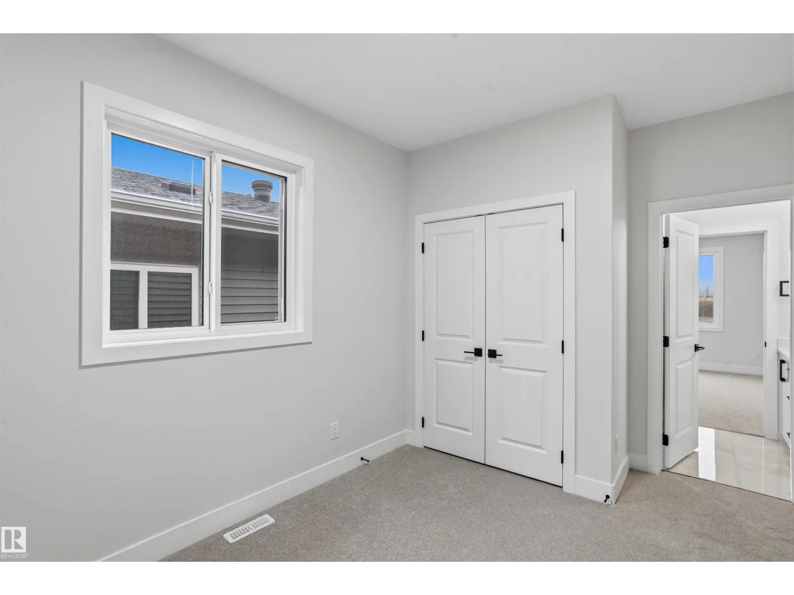 2314 6A AV SW