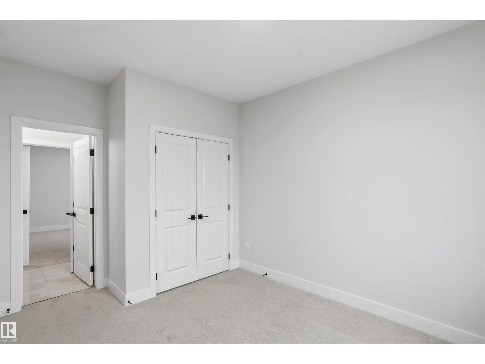 2314 6A AV SW
