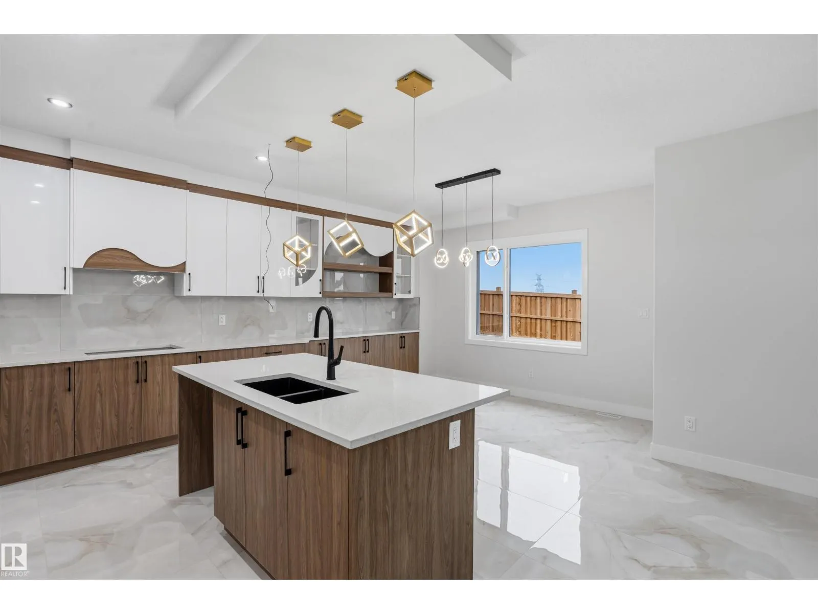 2314 6A AV SW