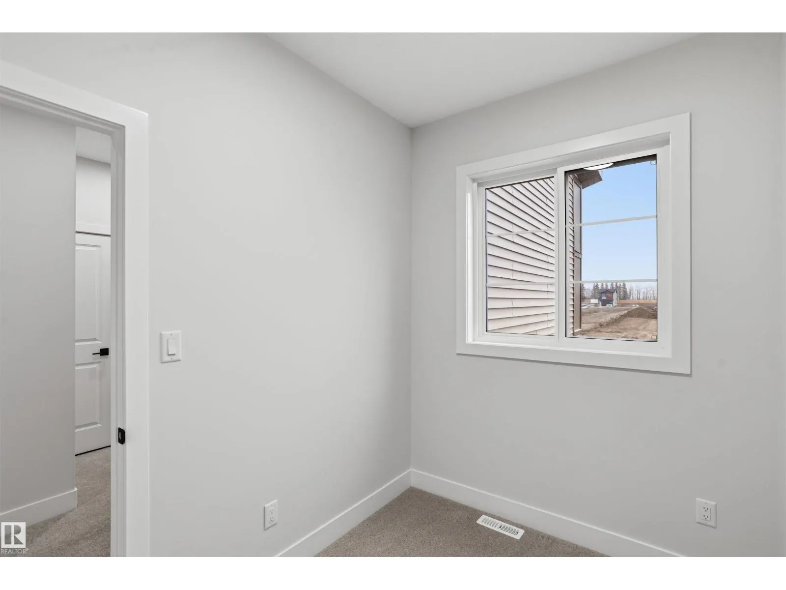 2314 6A AV SW