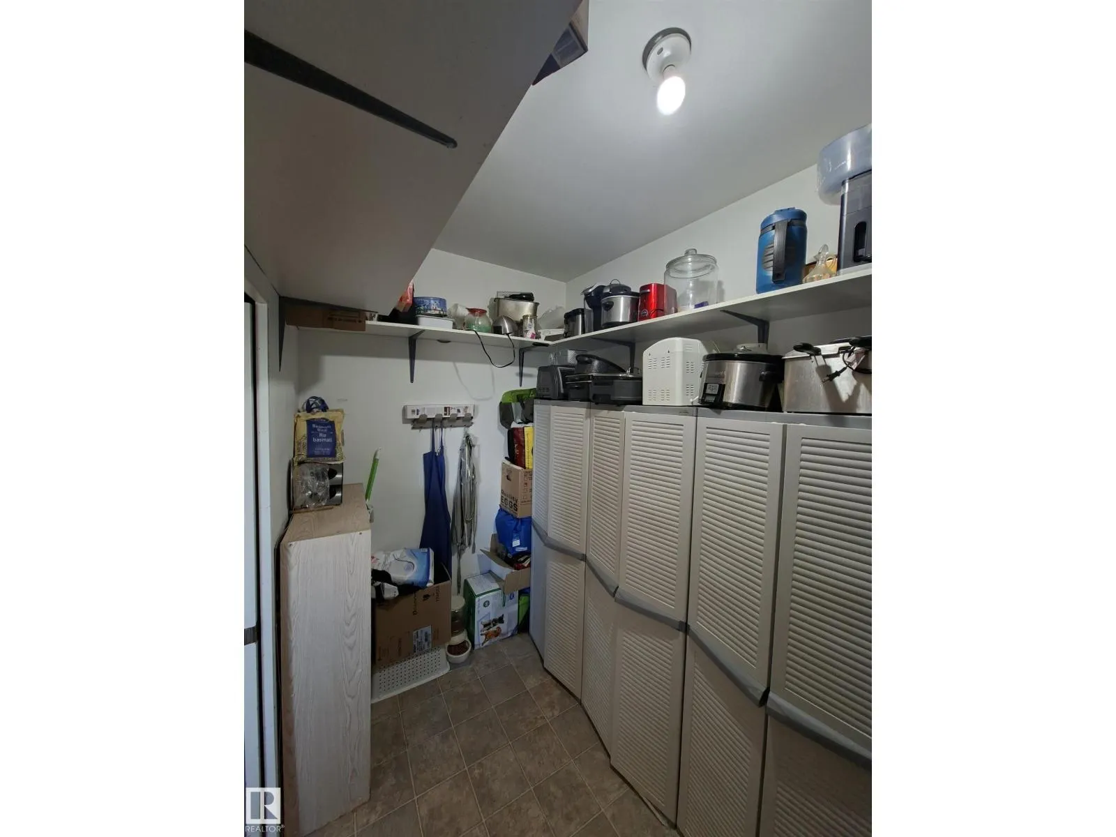 8530 HWY 621 HOUSE A; B