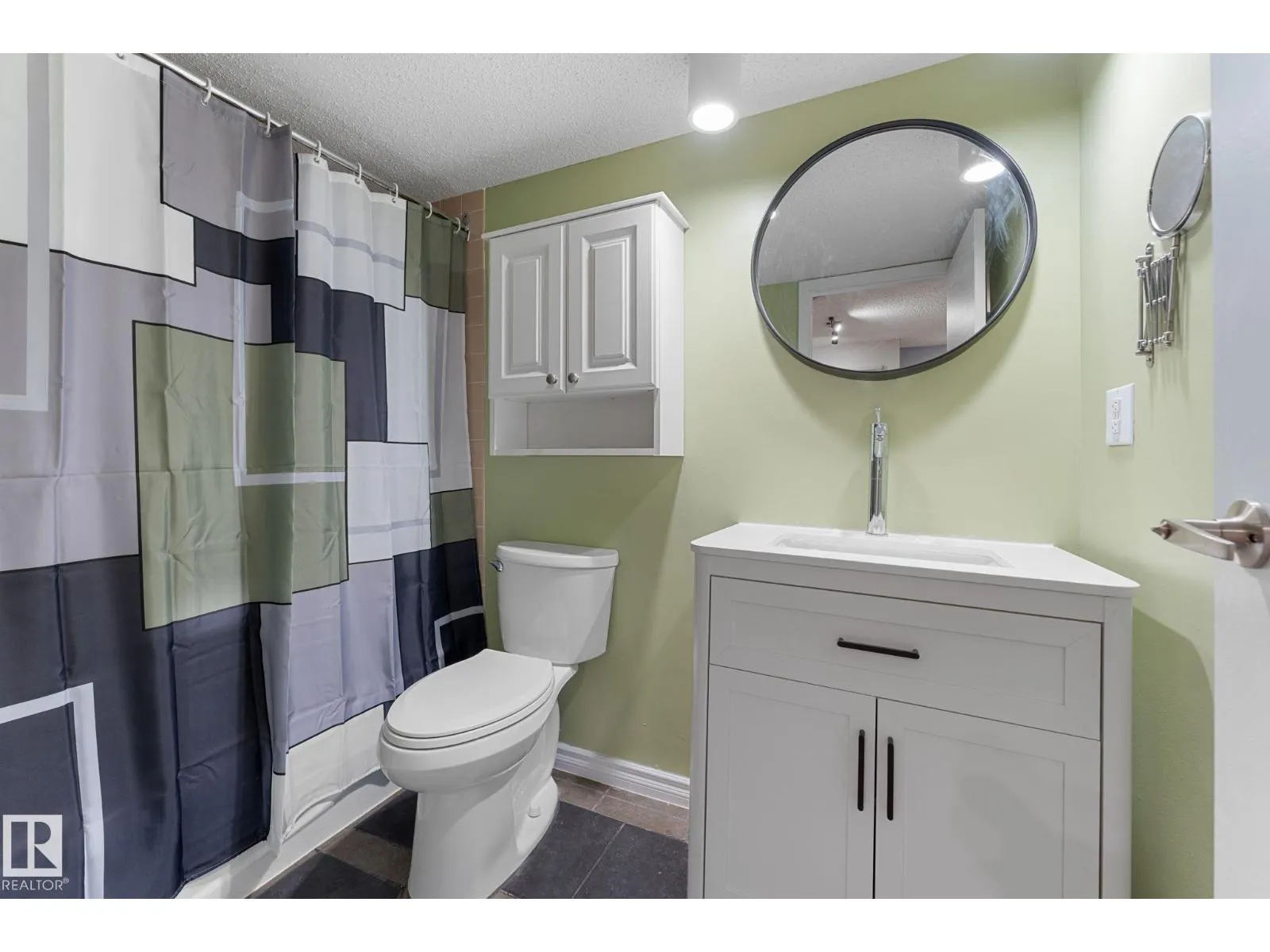 #206 2311 119 ST NW