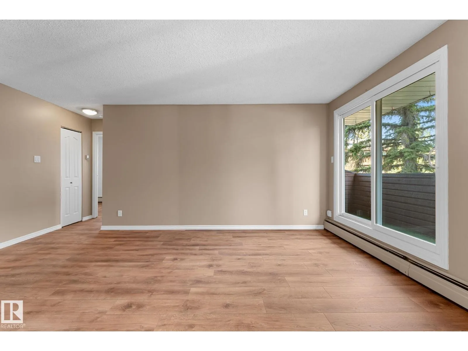 #206 2311 119 ST NW