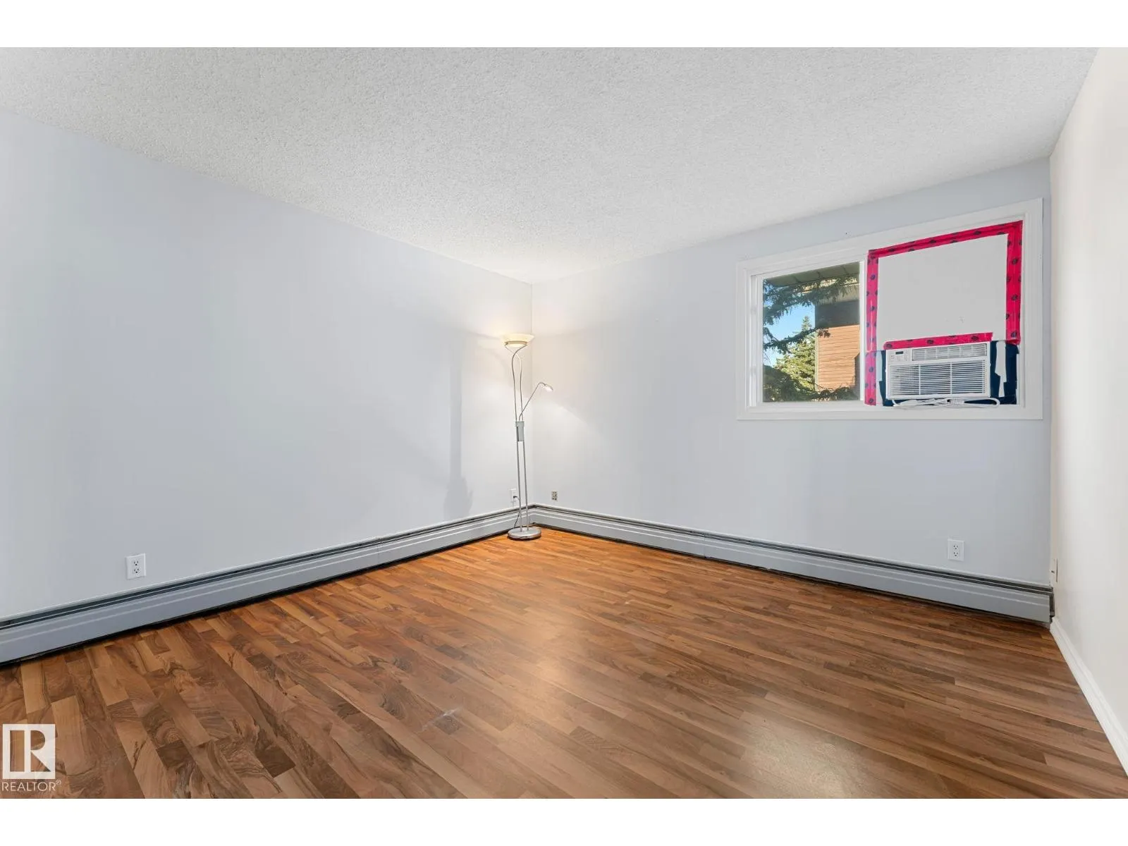 #206 2311 119 ST NW