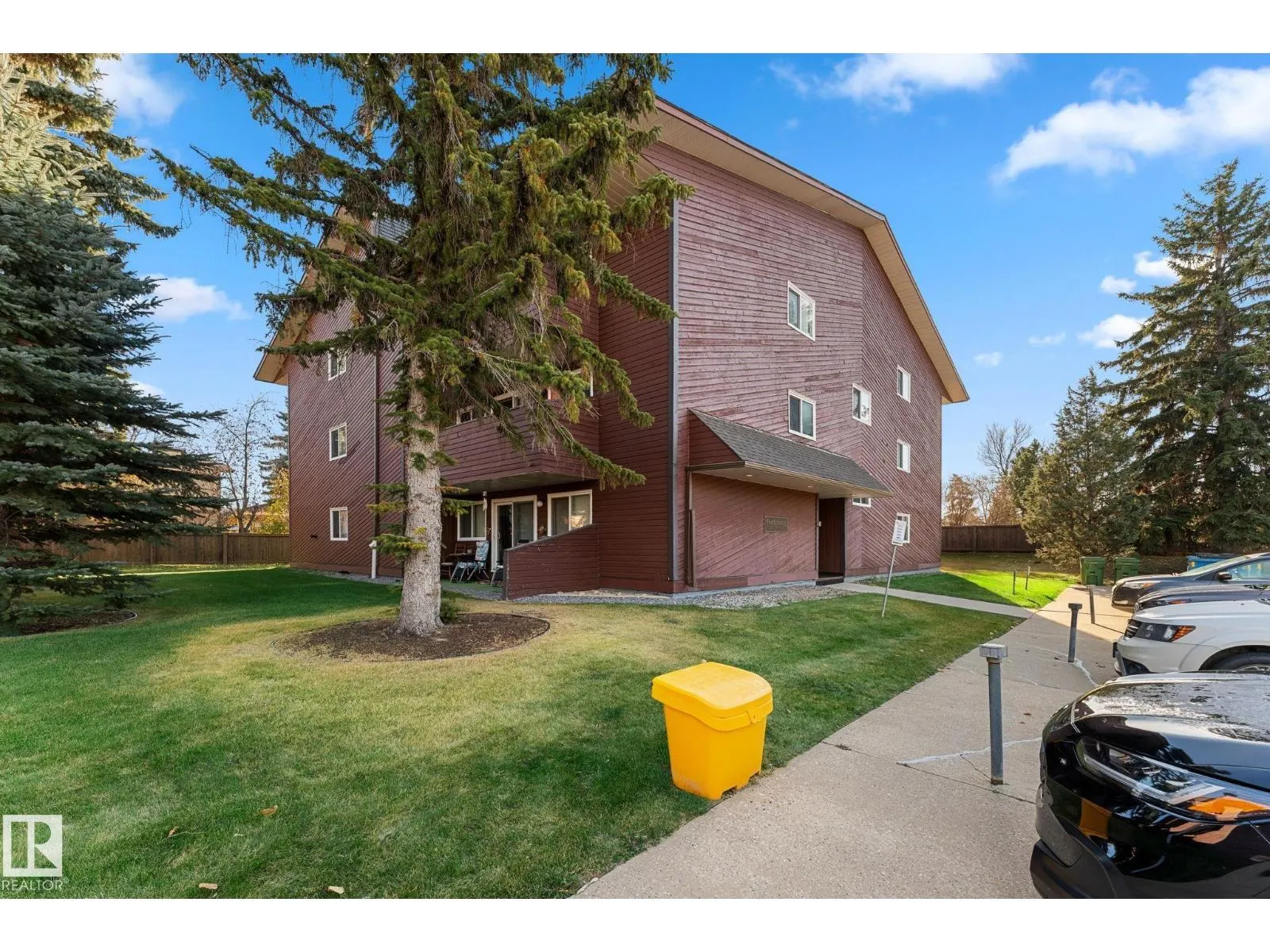 #206 2311 119 ST NW