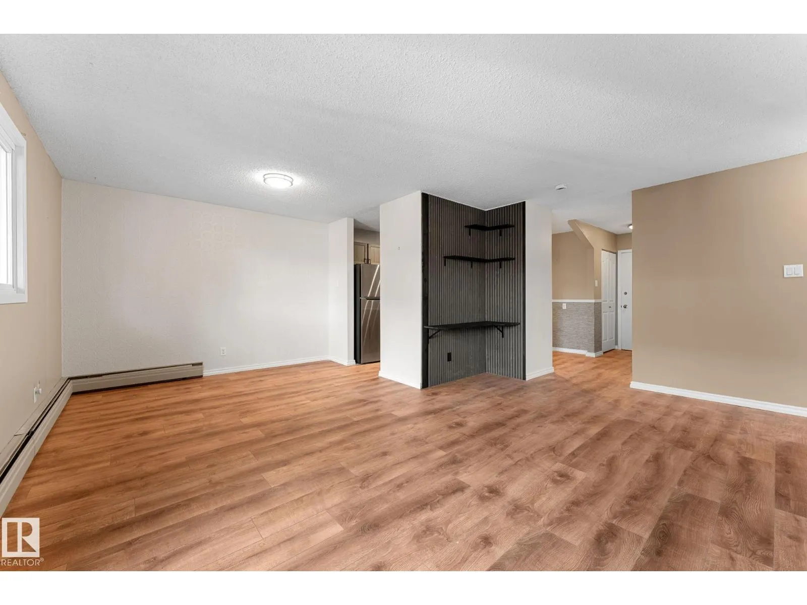 #206 2311 119 ST NW
