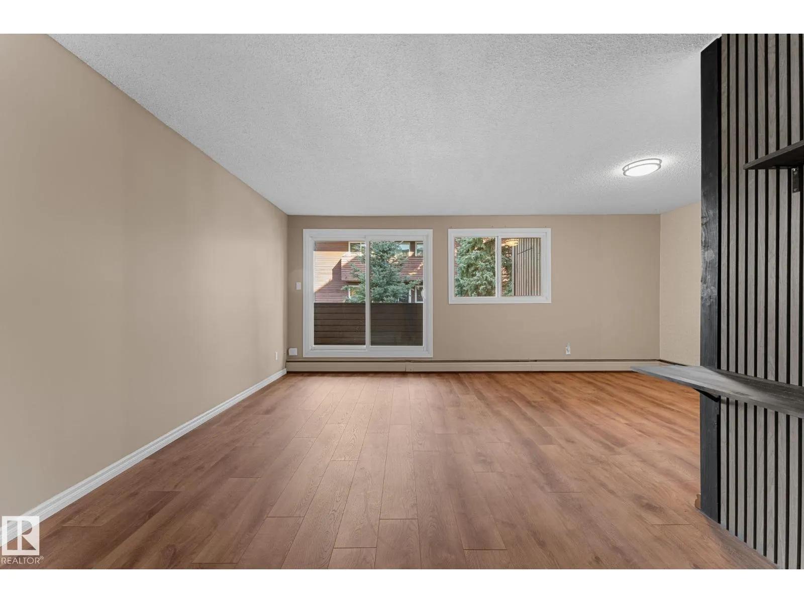 #206 2311 119 ST NW