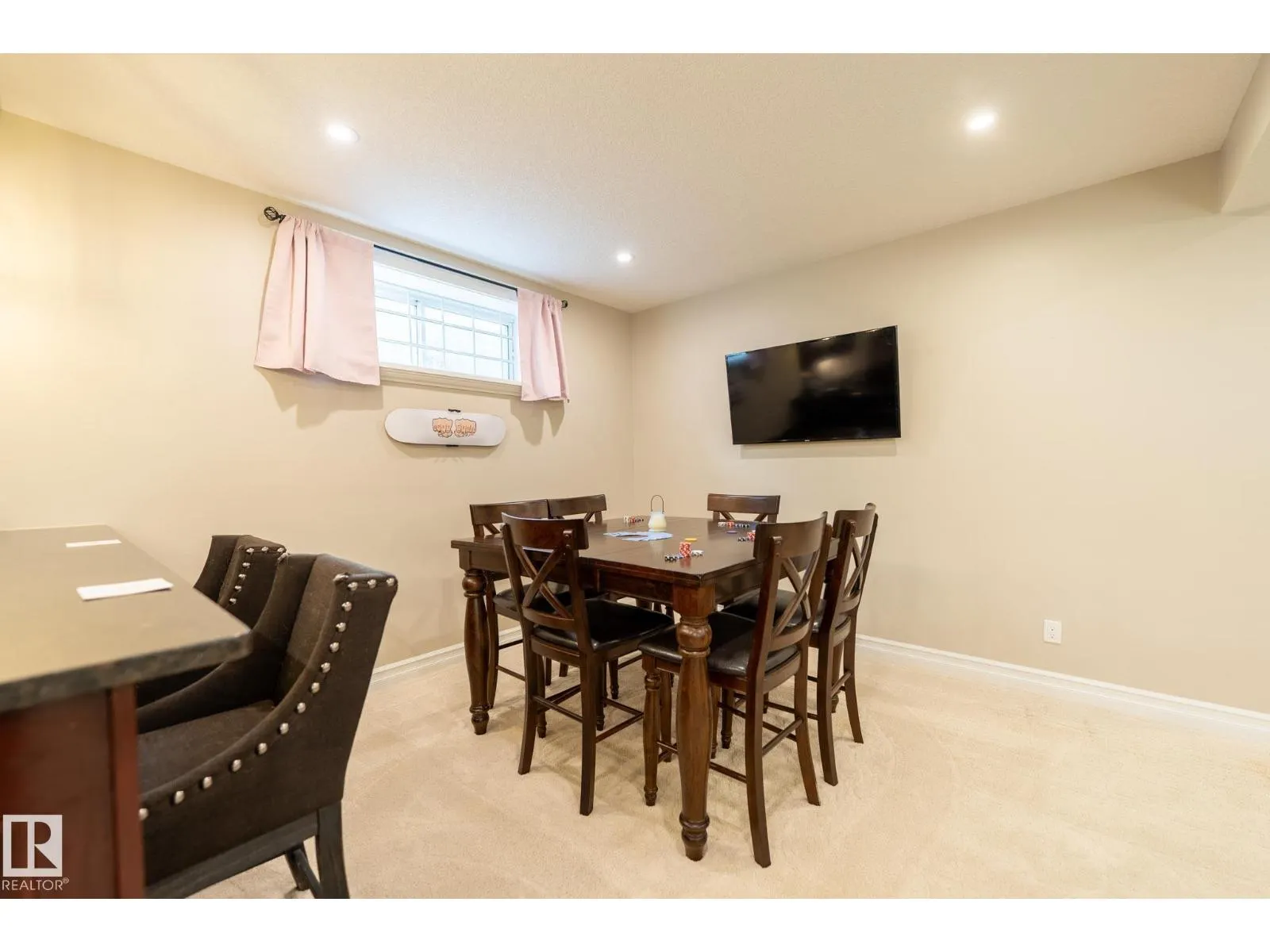 11363 10 AV NW
