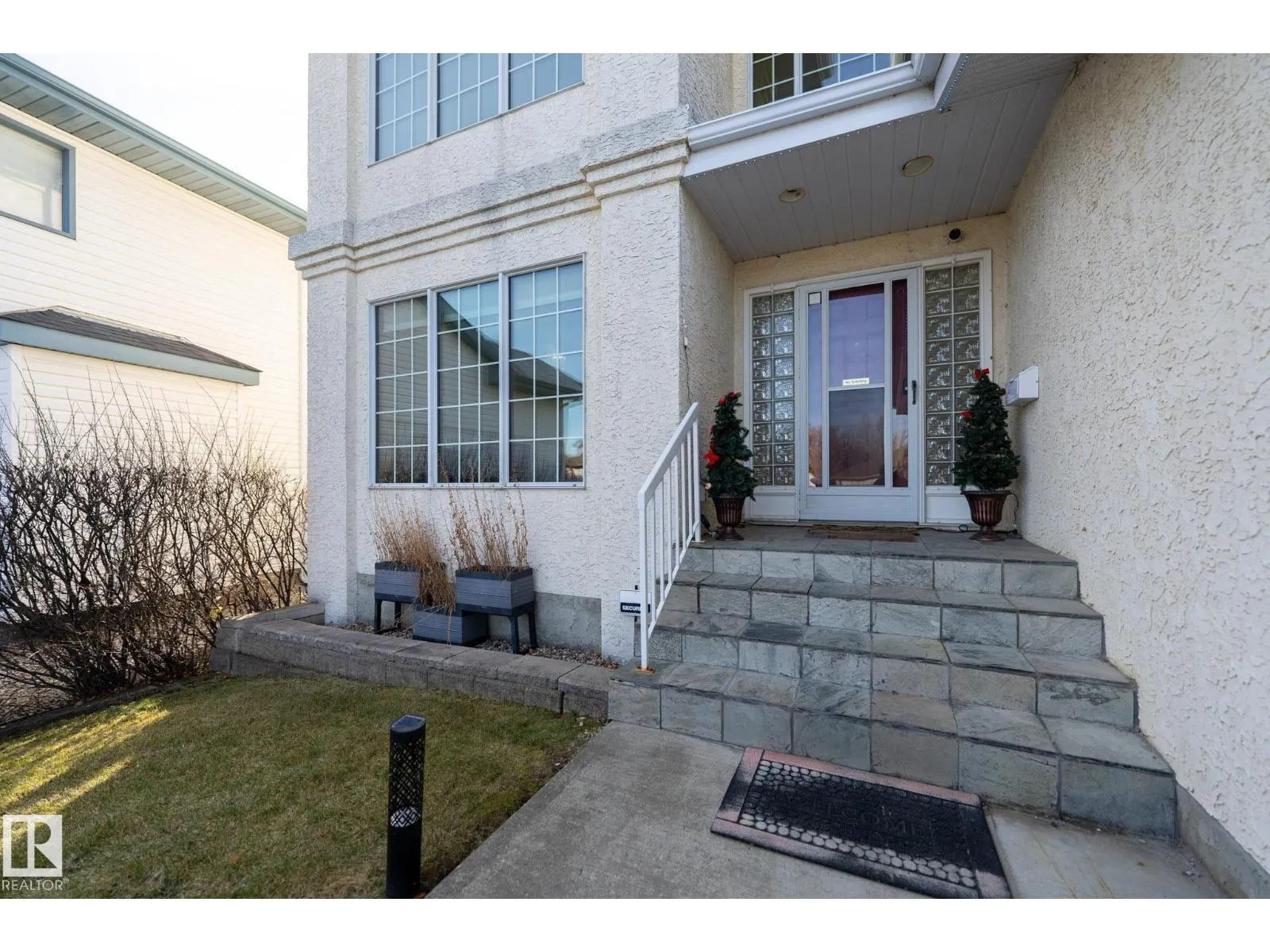 11363 10 AV NW