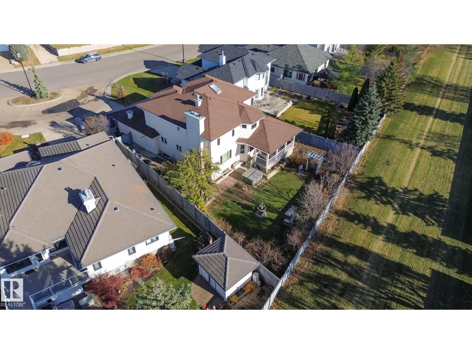 11363 10 AV NW