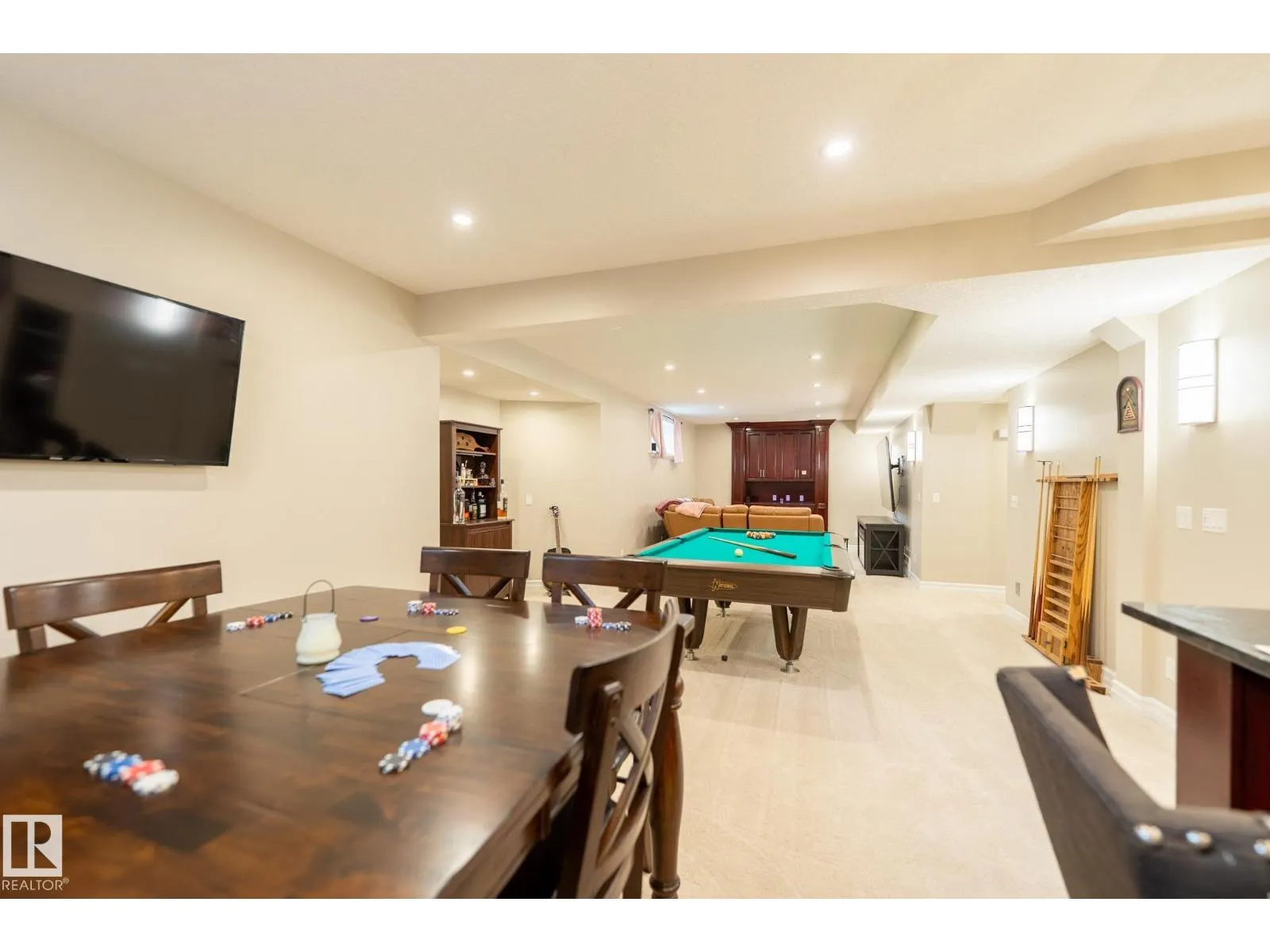 11363 10 AV NW