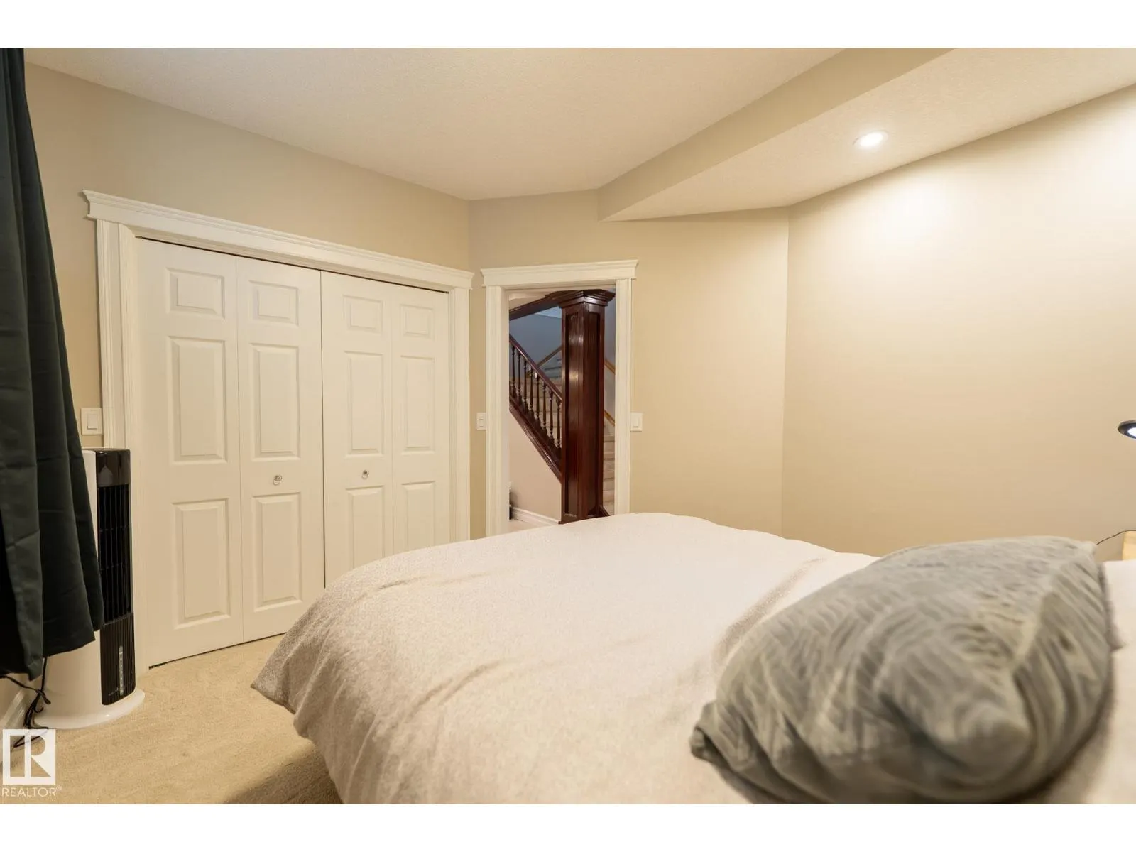 11363 10 AV NW