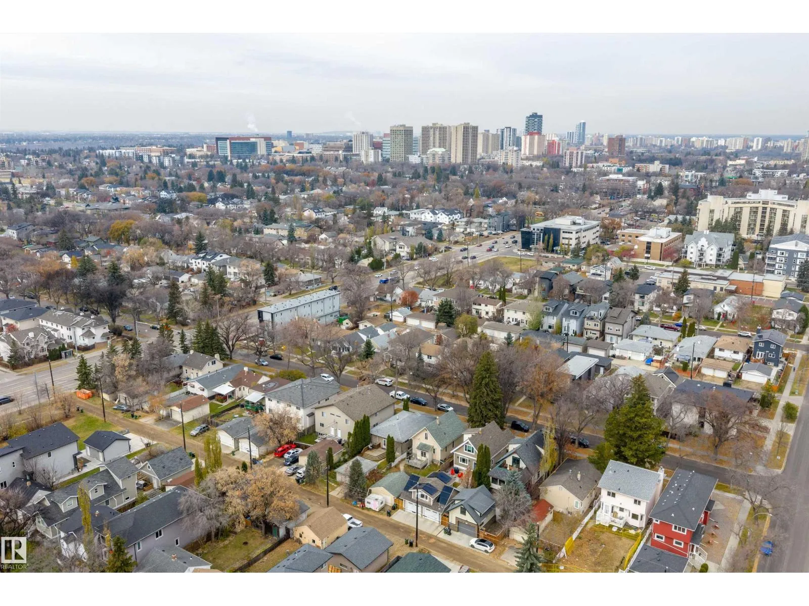 10817 74 AV NW