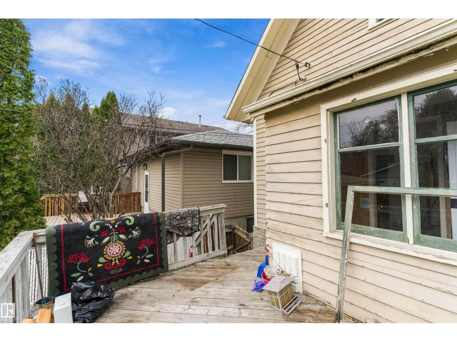 10817 74 AV NW