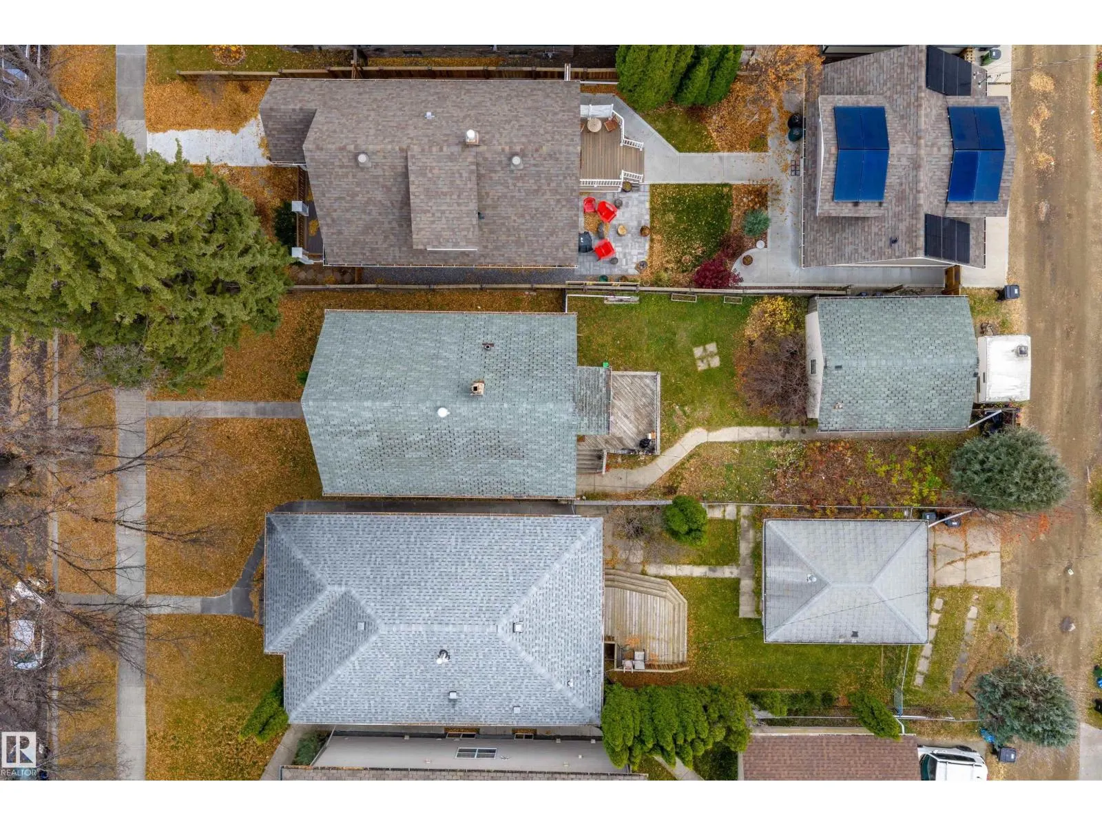 10817 74 AV NW