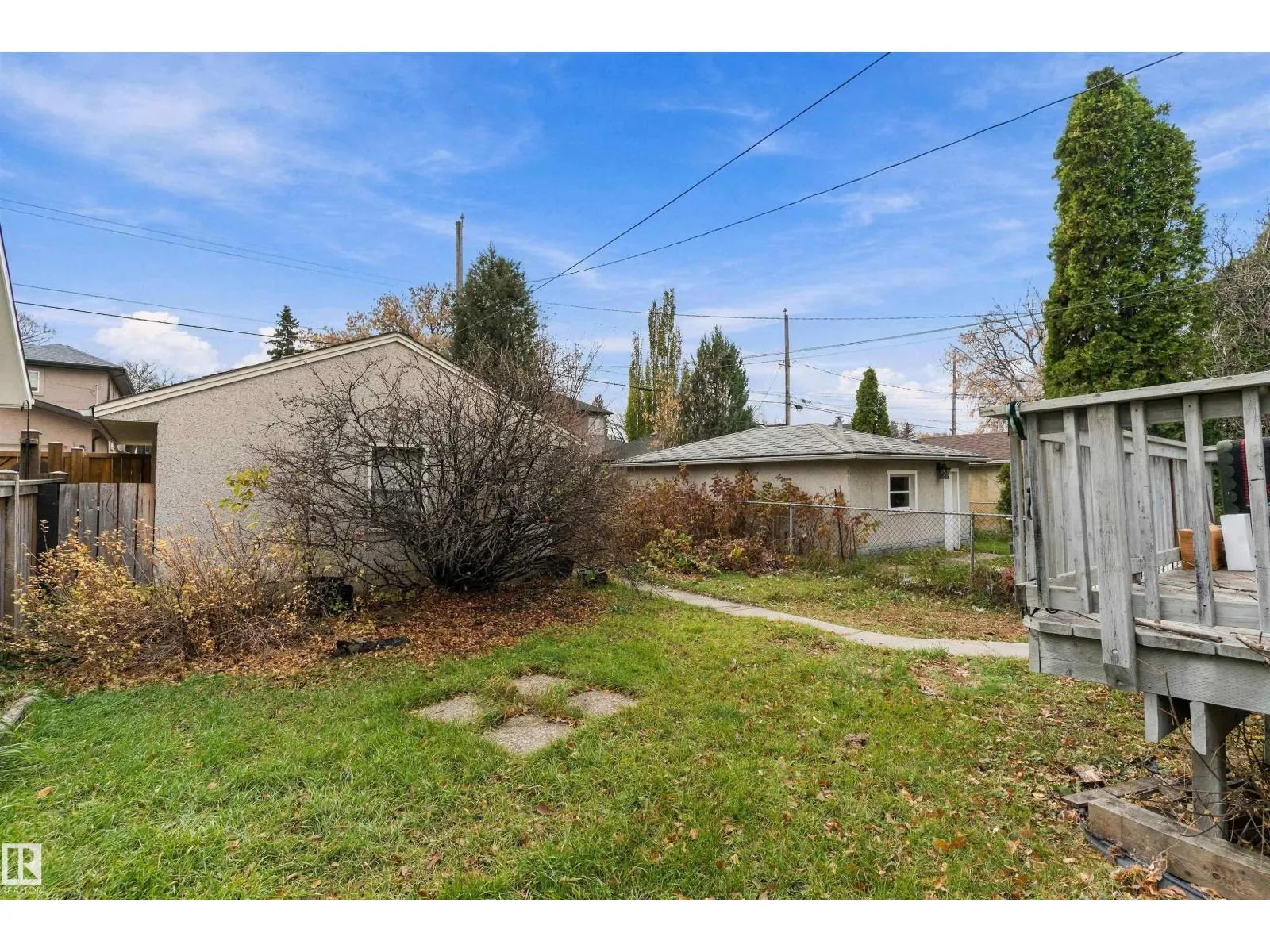 10817 74 AV NW