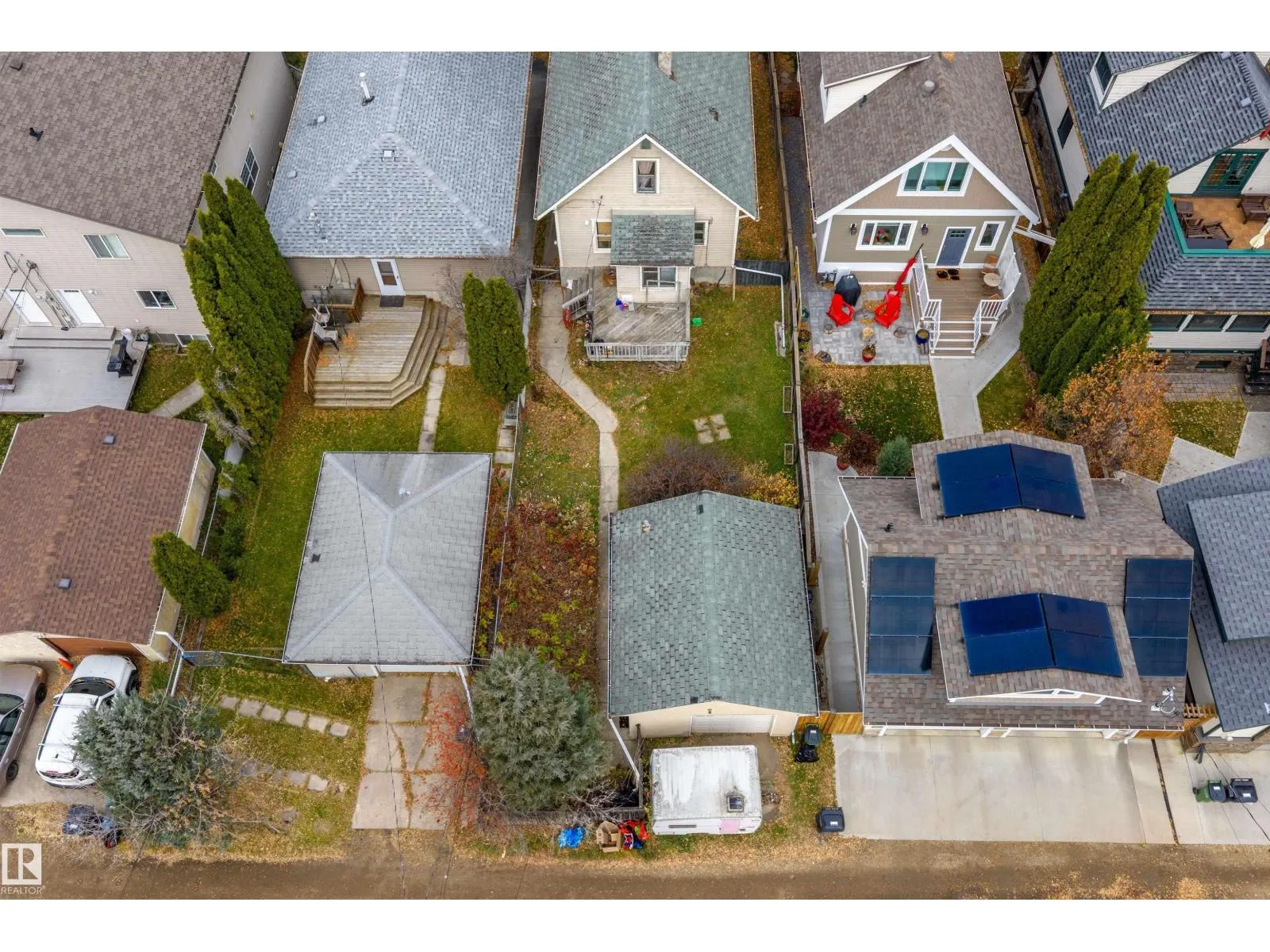 10817 74 AV NW