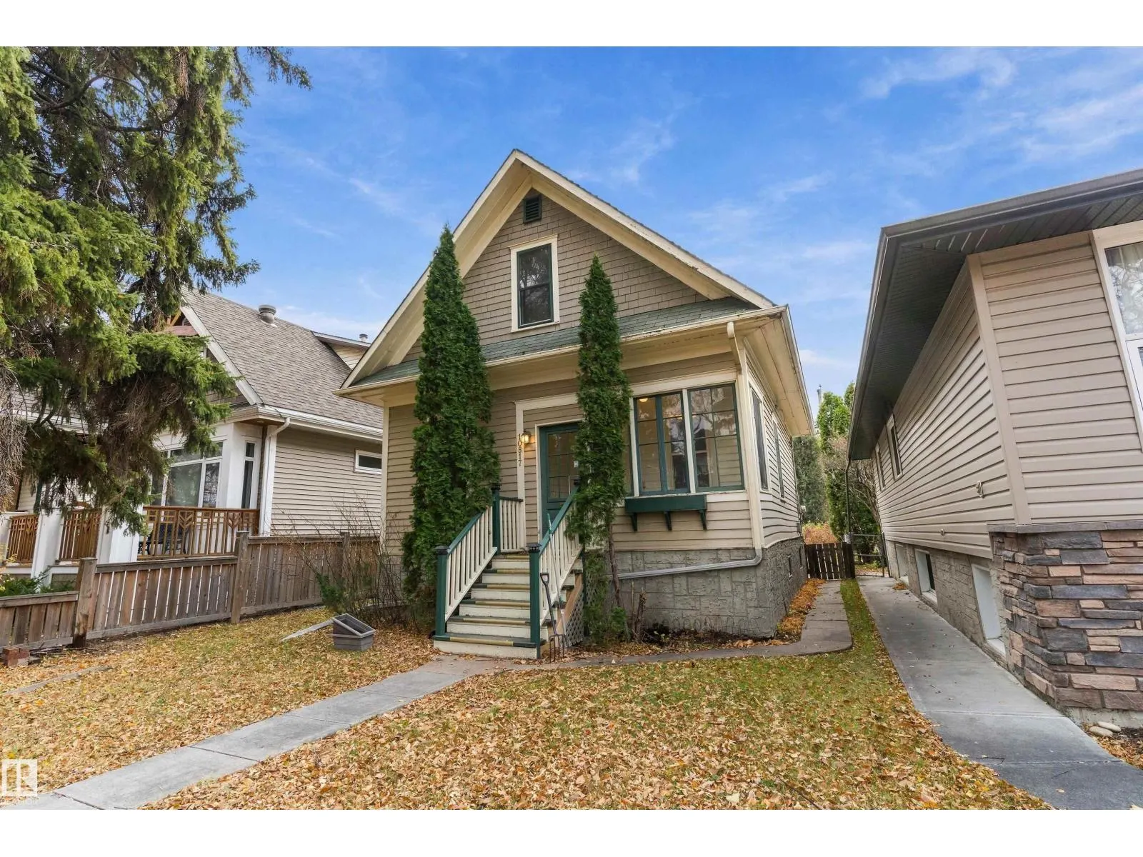 10817 74 AV NW