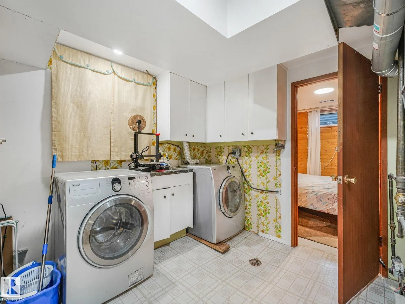 14708 62 ST NW