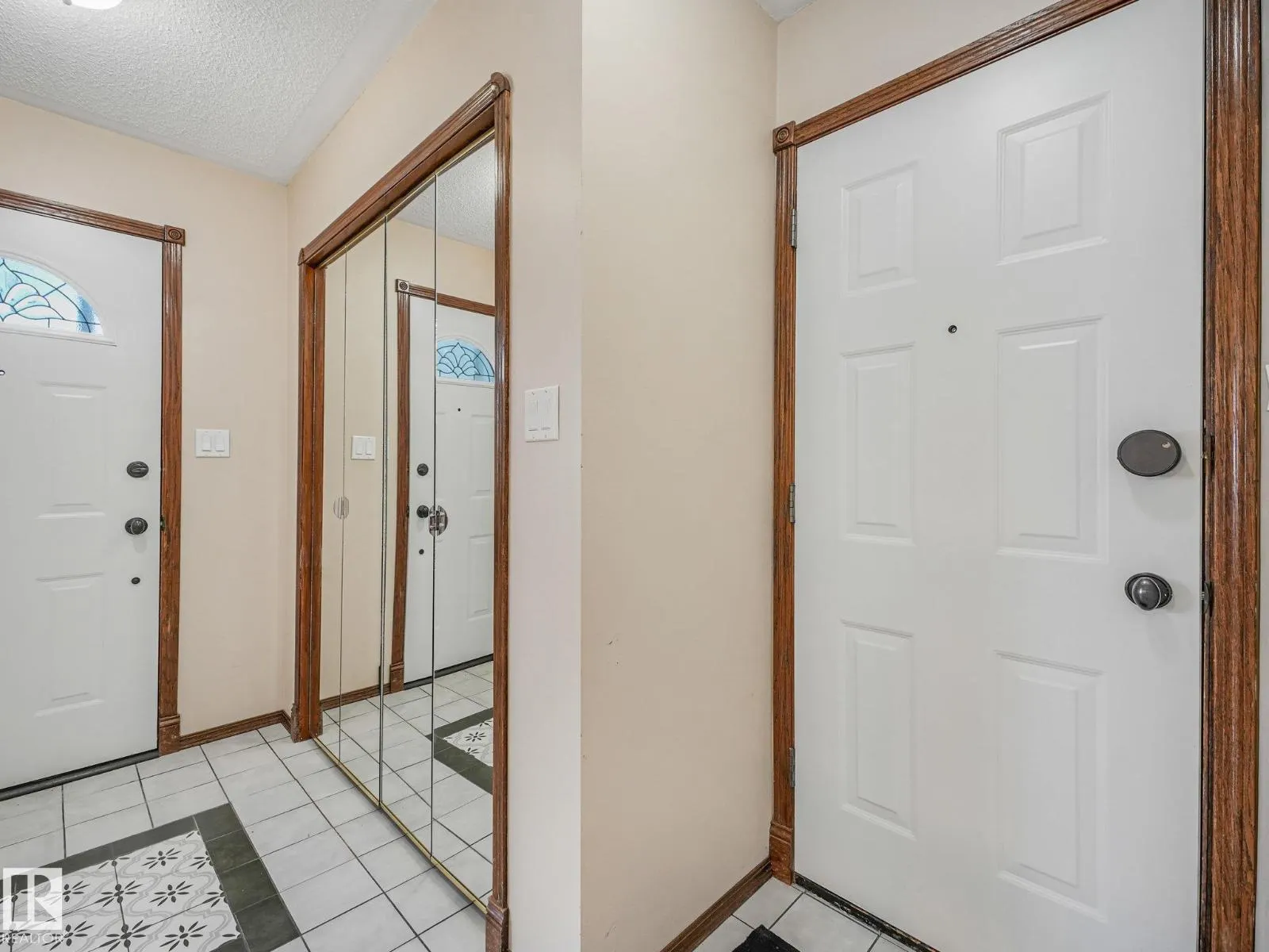 14708 62 ST NW