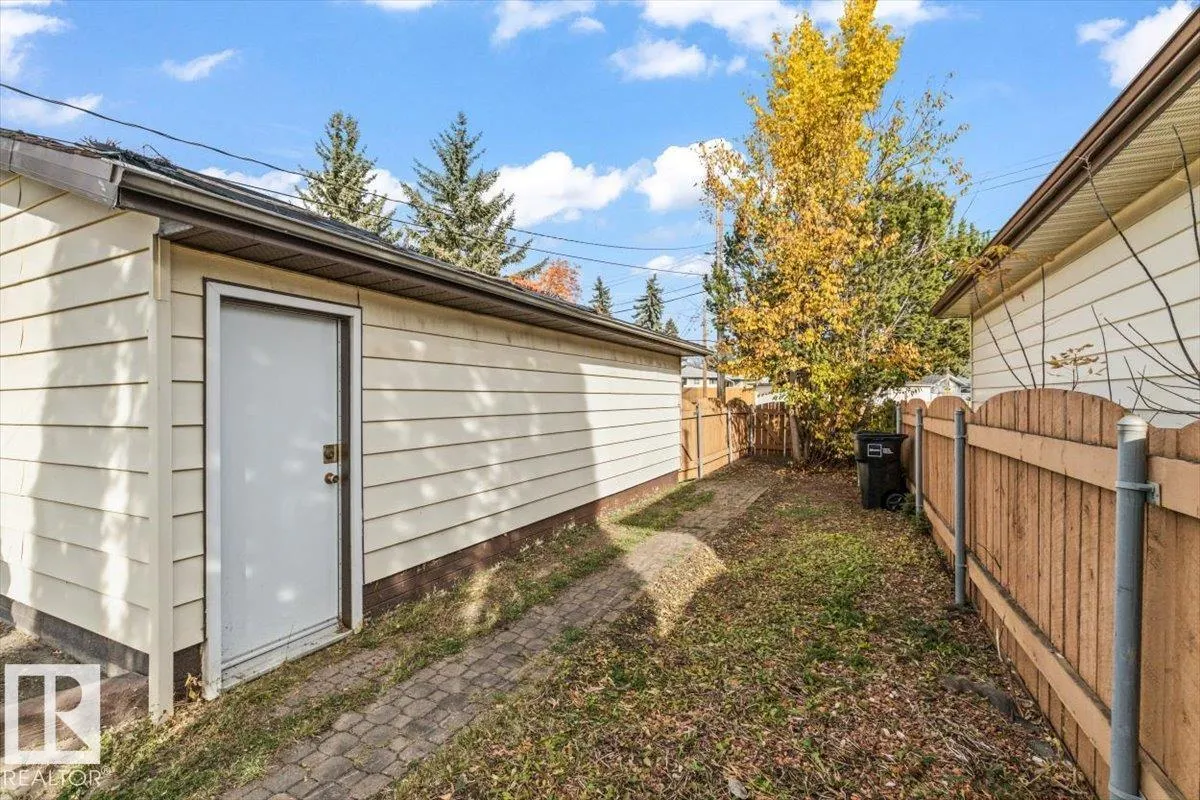 13575 105 ST NW