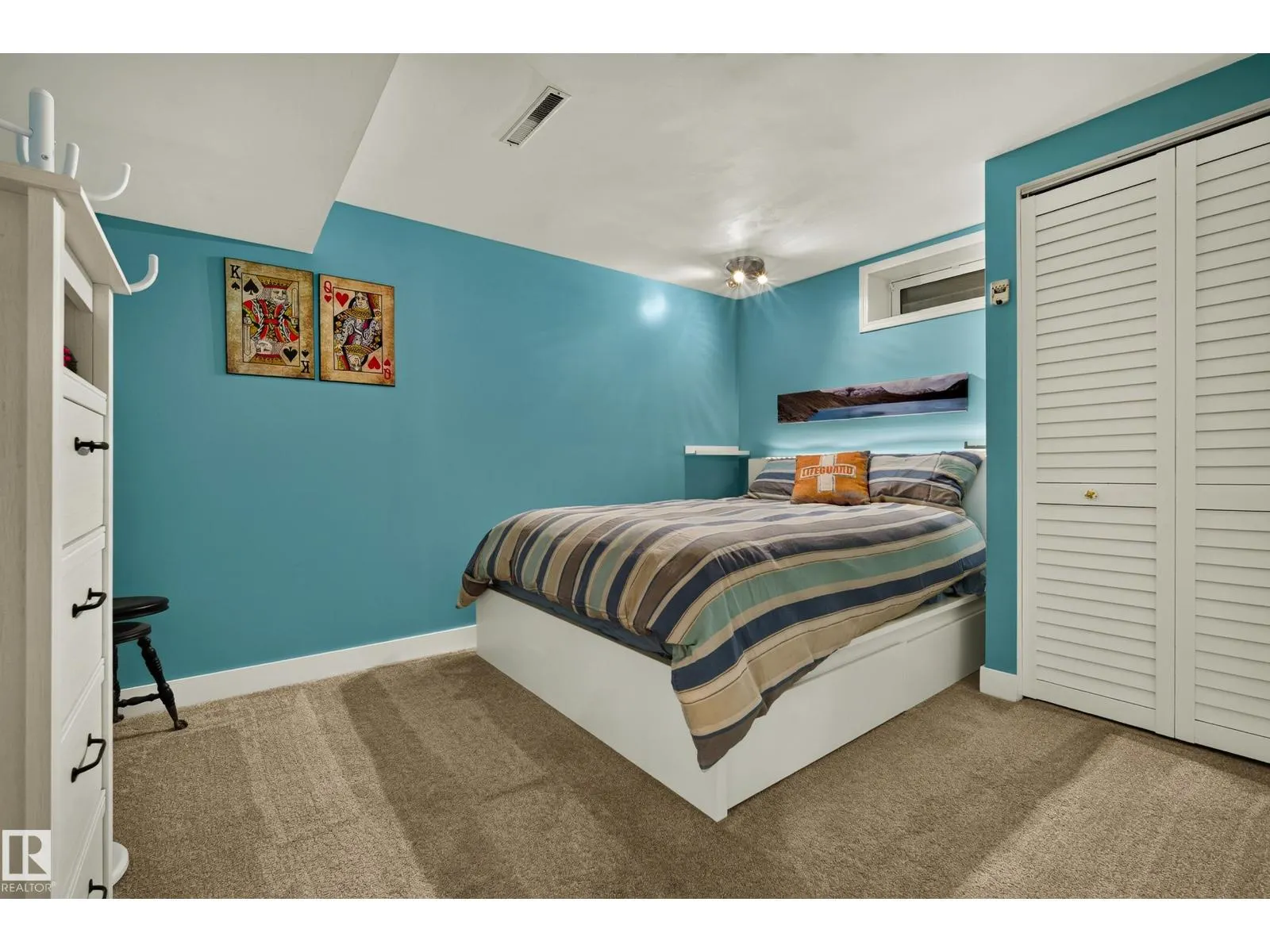 122 MISSION AV